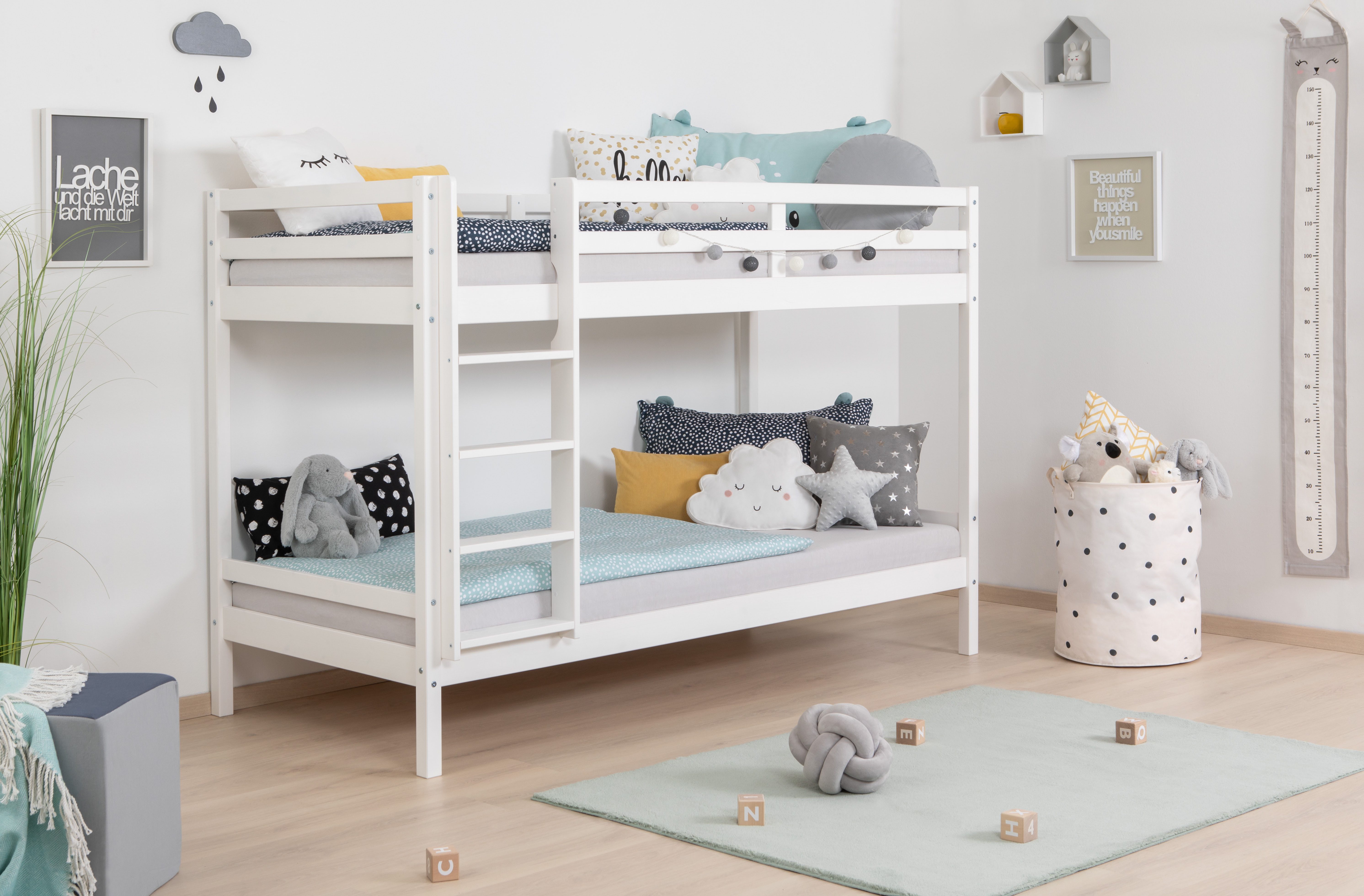 Ticaa Etagenbett René, Hochbett, Stockbett, TOPSELLER! 2 Farben, Schubkasten optional (90x200cm), FSC® zertifiziertes Massivholz, mit Trittleiter + Rundum-Absturzschutz