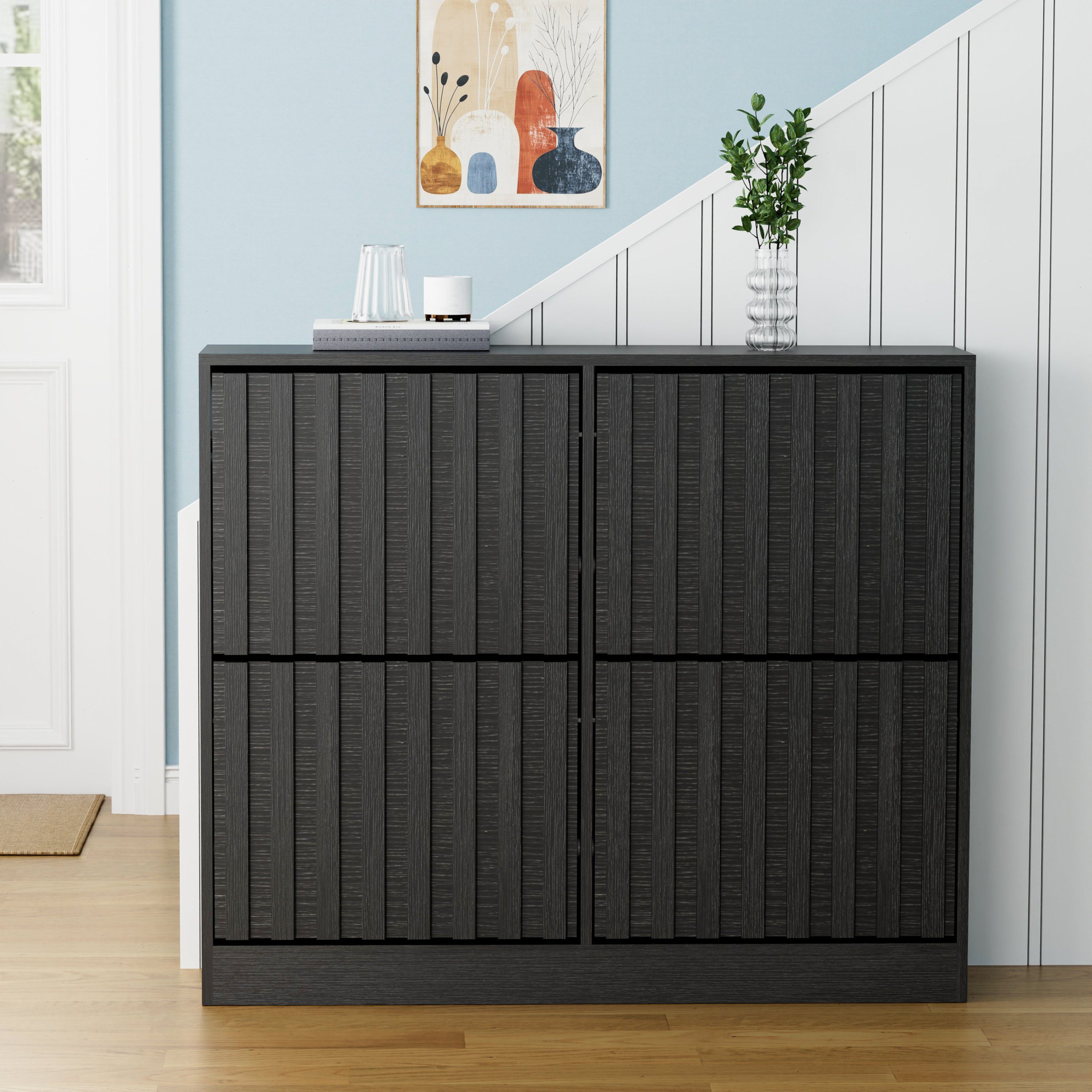 UEV Schuhschrank mit 4 Klappen, Schuhregal Schmal, Schuhkipper (Packung, Schuhkommode mit Anti-Kipp System) verstellbare und herausnehmbare Trennwände für verschiedene Schuhtypen
