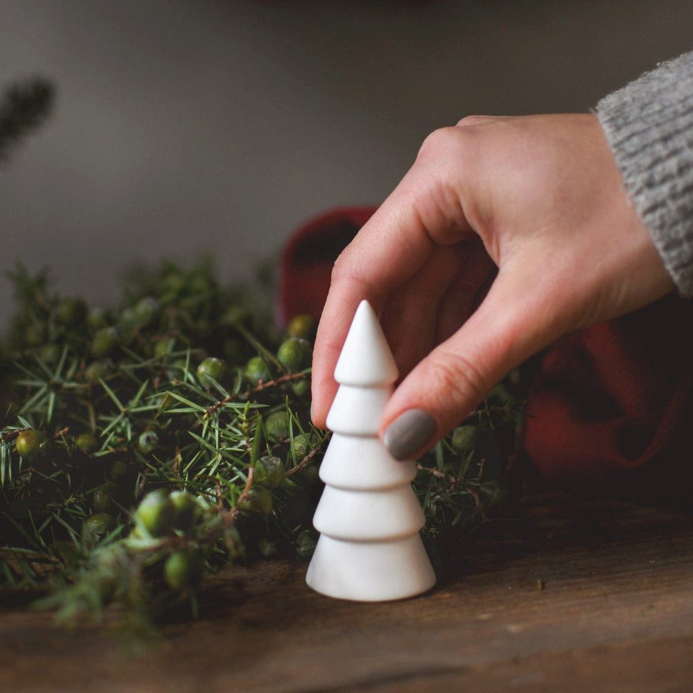 Storefactory Dekoobjekt Weihnachtsbaum Granskog in weiß als Weihnachtsdeko günstig online kaufen