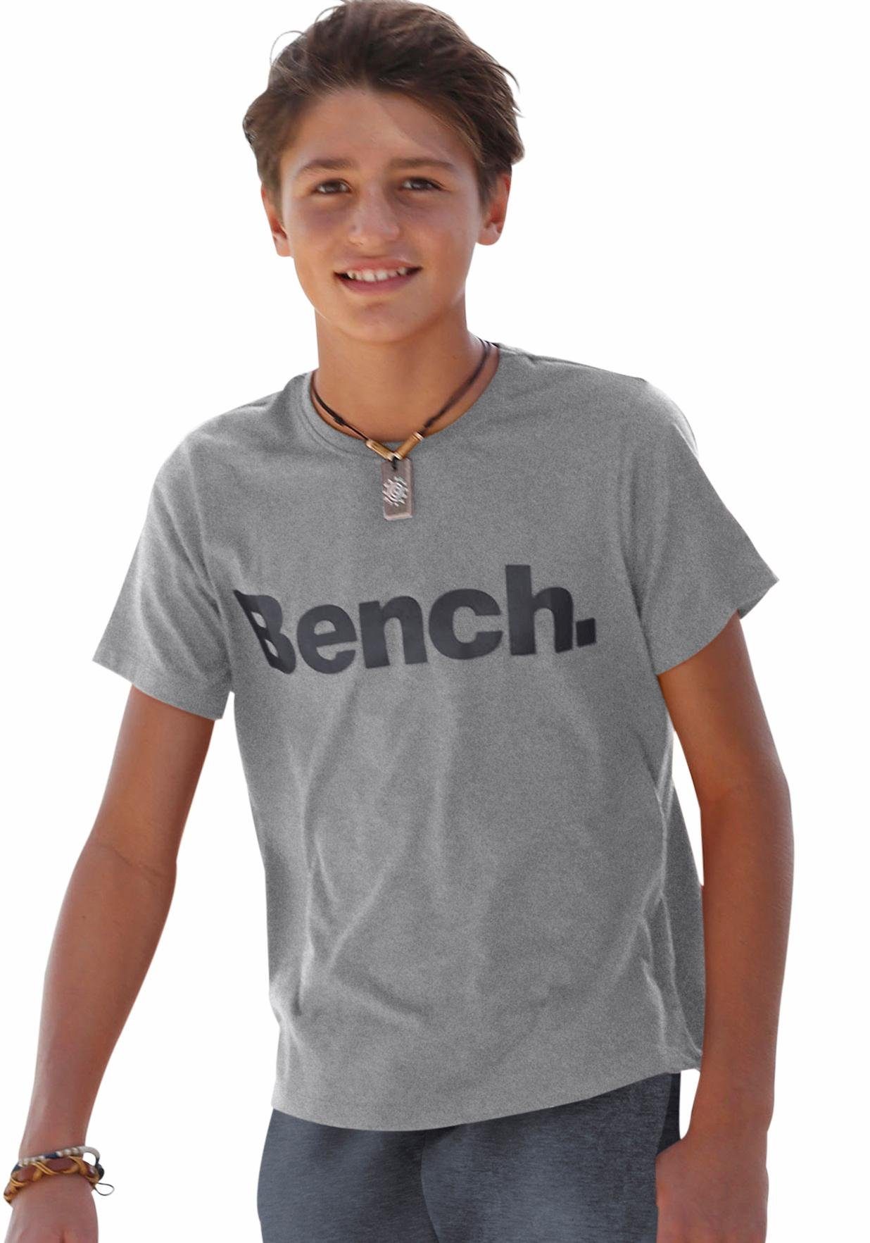 Bench. T-Shirt Basic Aus Jerseyqualität angenehmer Logodruck, mit