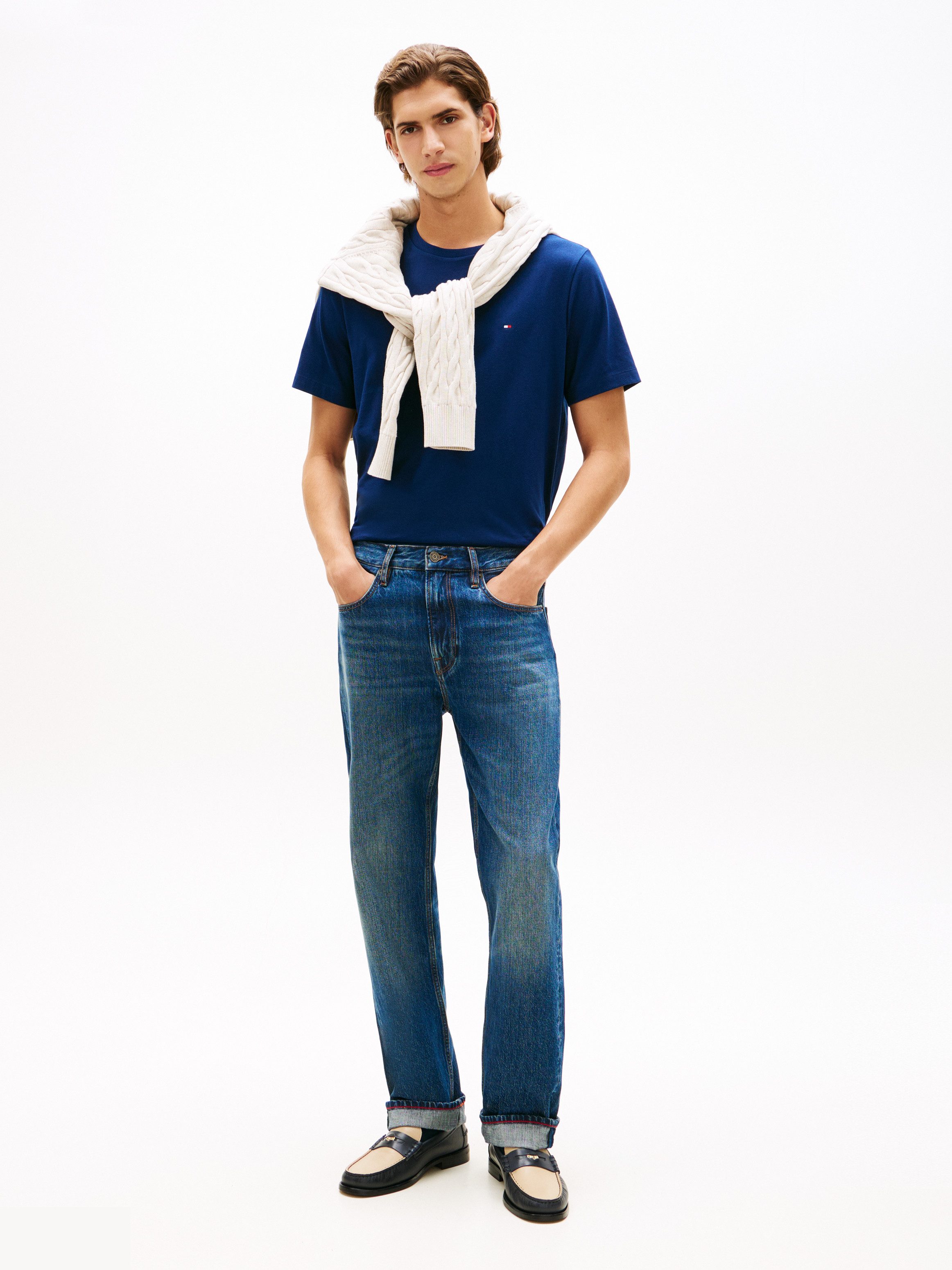 Tommy Hilfiger T-Shirt ESSENTIAL REGULAR FIT SOLID mit Stickerei unifarben, casual, Baumwolle, Rundhals