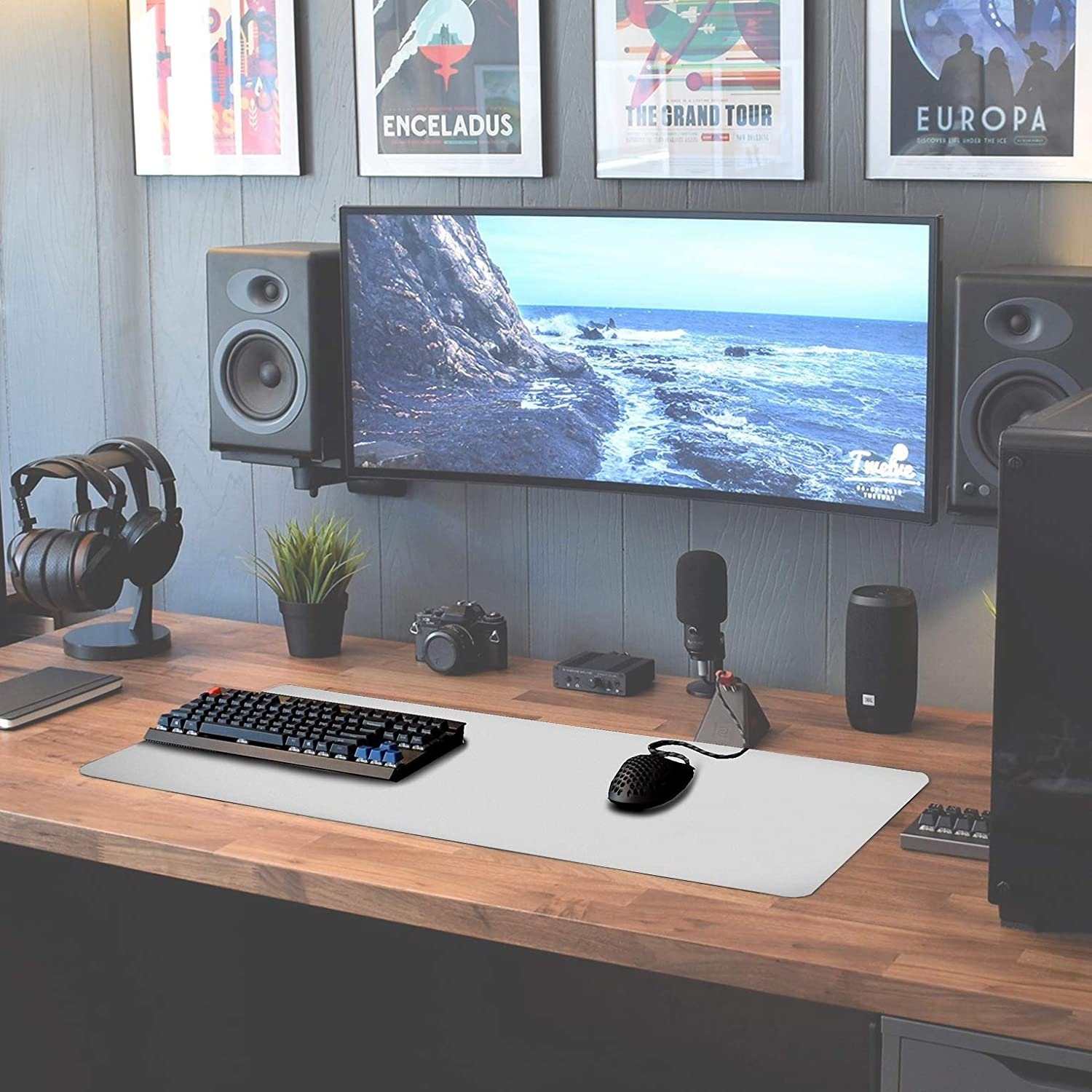 MAXLVL Gaming Mauspad 900 x 400mm - Fransenfreie Ränder - rutschfest (Großes Mousepad präzises und langlebiges Large Mouse Pad), Rutschfeste Schreibtischunterlage für Gaming und Büro