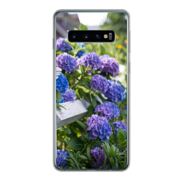 MuchoWow Handyhülle Lattenzaun mit Hortensien Phone Case Handyhülle Samsung Galaxy S10 Silikon Schutzhülle