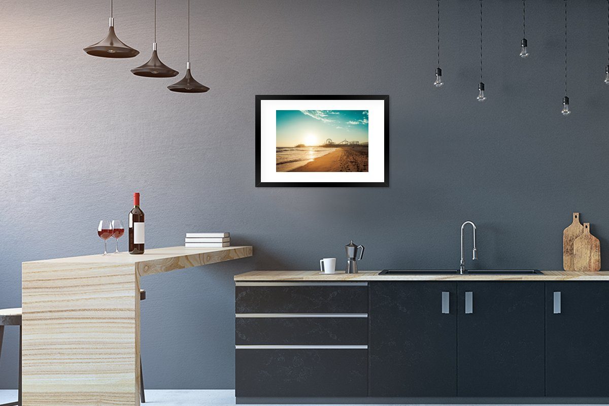 MuchoWow Poster Strand - Meer - Sonnenuntergang - Riesenrad, (1 St), mit Rahmen, Kunstdruck, Gerahmtes Poster, Schwarzem Bilderrahmen