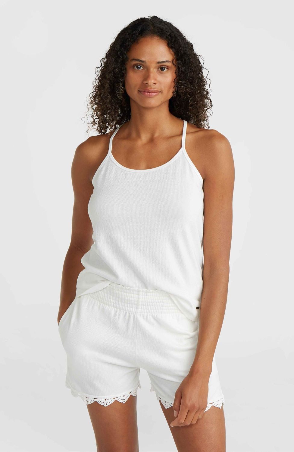 O'Neill Шорты O'Neill Шорты Essentials Ava Smocked Weiß