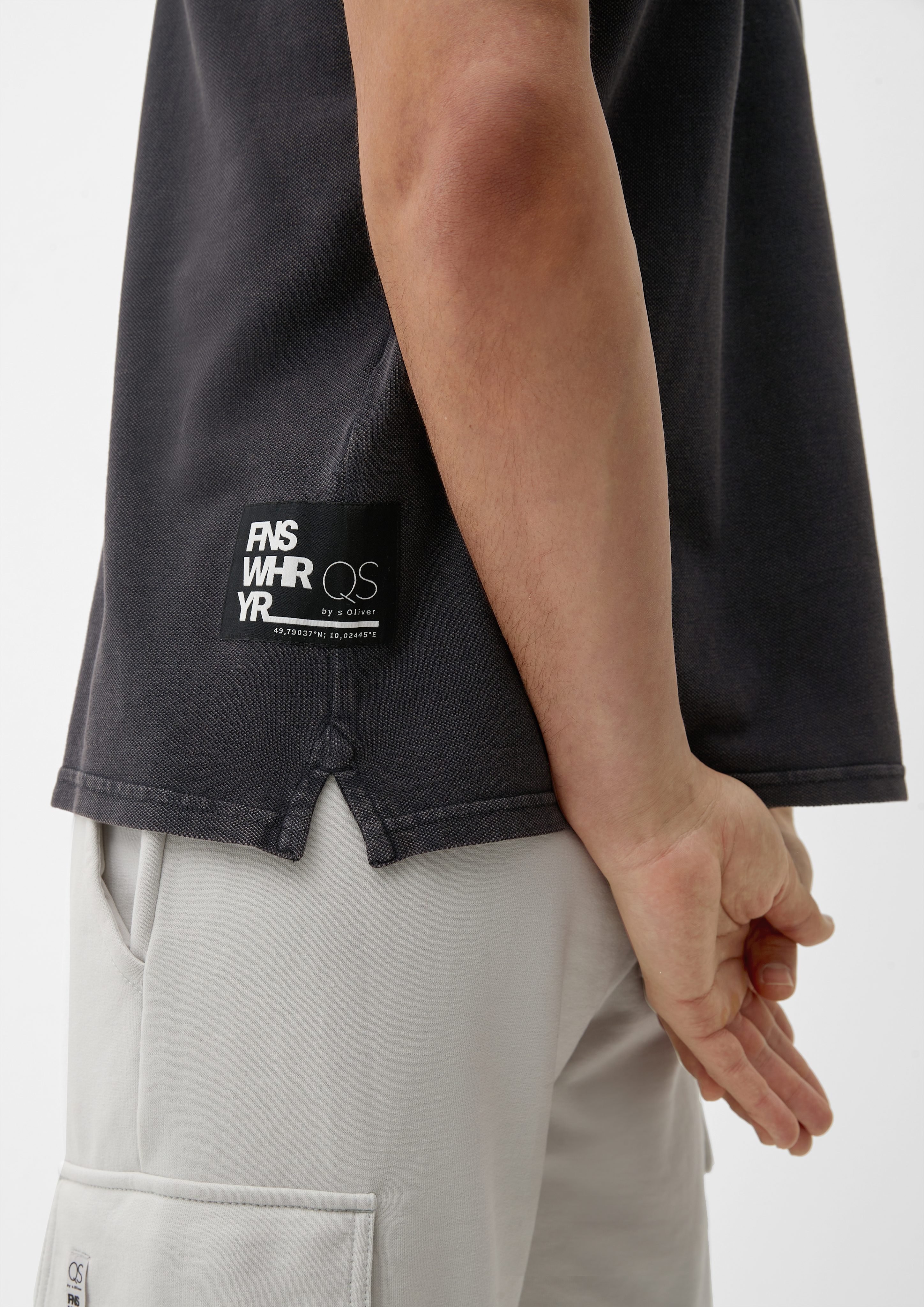 Poloshirt aus Waschung Stickerei, Kurzarmshirt QS dunkelgrau Baumwoll-Piqué Applikation,