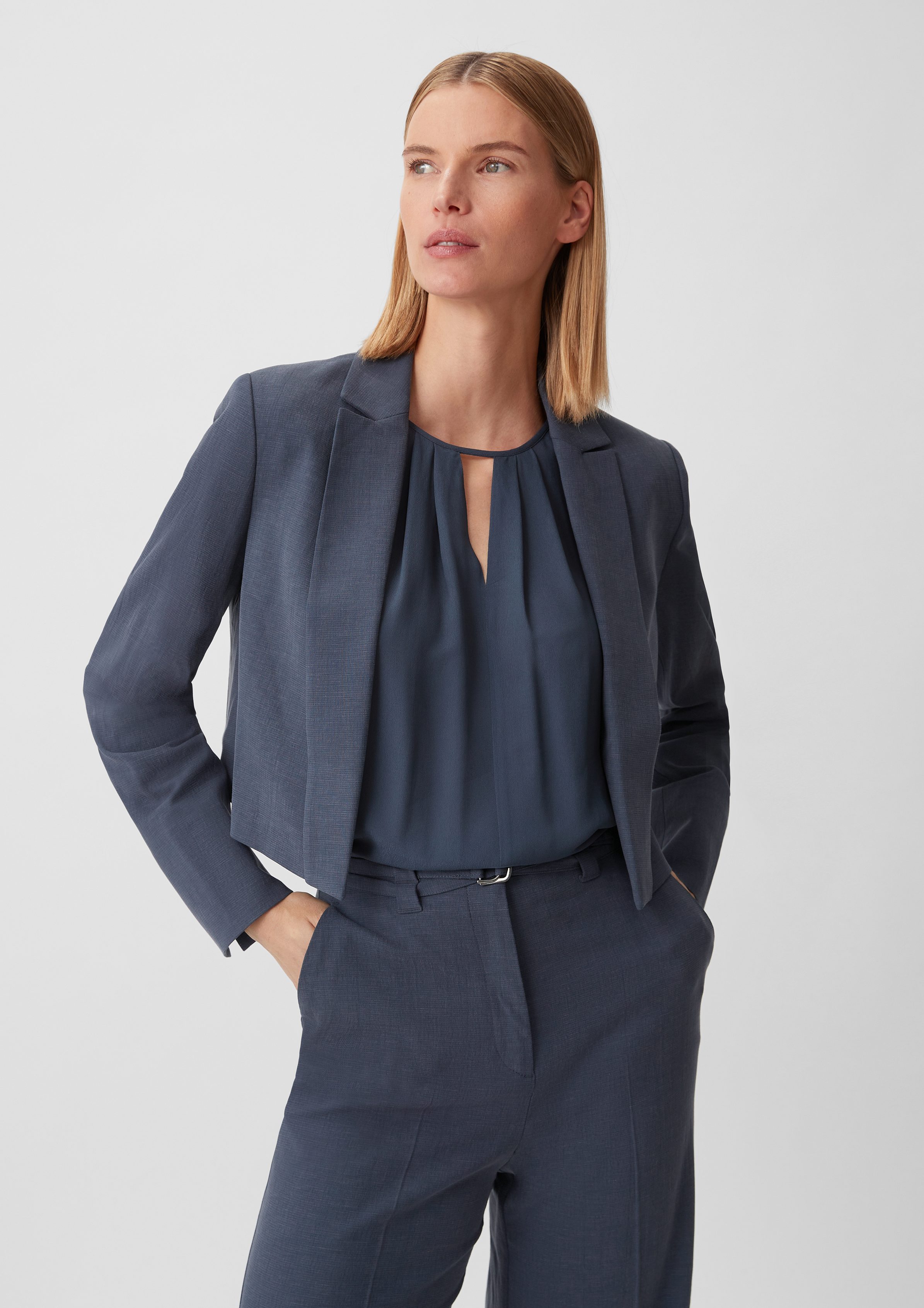 tiefblau Boxy-Look Kurzblazer Comma Logo Blusenblazer im