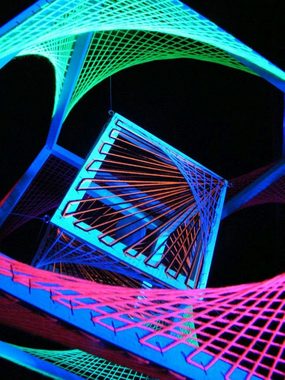 PSYWORK Dekoobjekt Schwarzlicht 3D StringArt Fadendeko Würfel "Neon Secret", 55cm, UV-aktiv, leuchtet unter Schwarzlicht