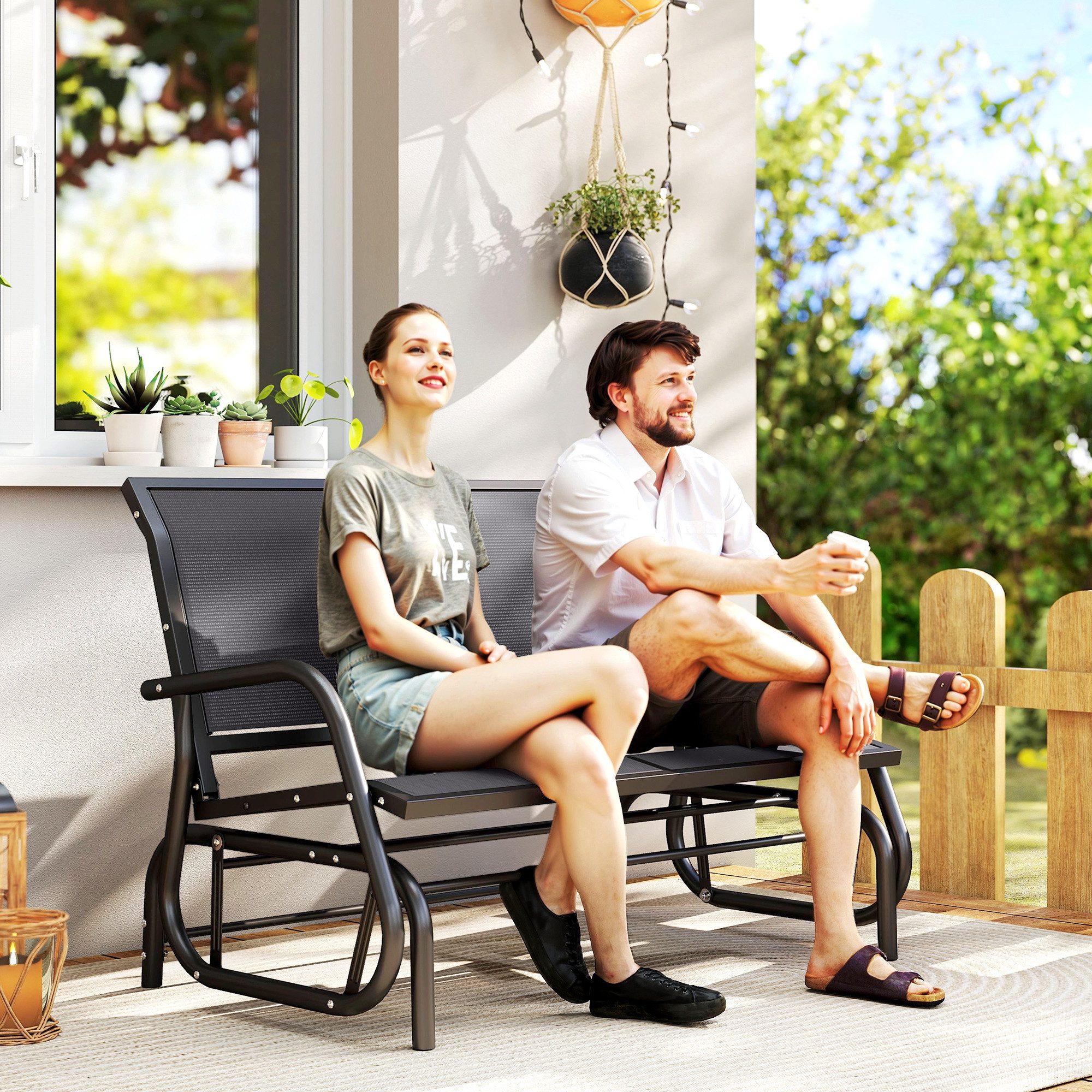 Outsunny Gartenbank mit Schaukelmechanismus, bis 200 kg belastbar (Gartenschaukel, 1-St., 2-Sitzer Schaukelstuhl), für Garten, Terrasse, Veranda 120 x 70 x 85 cm Grau