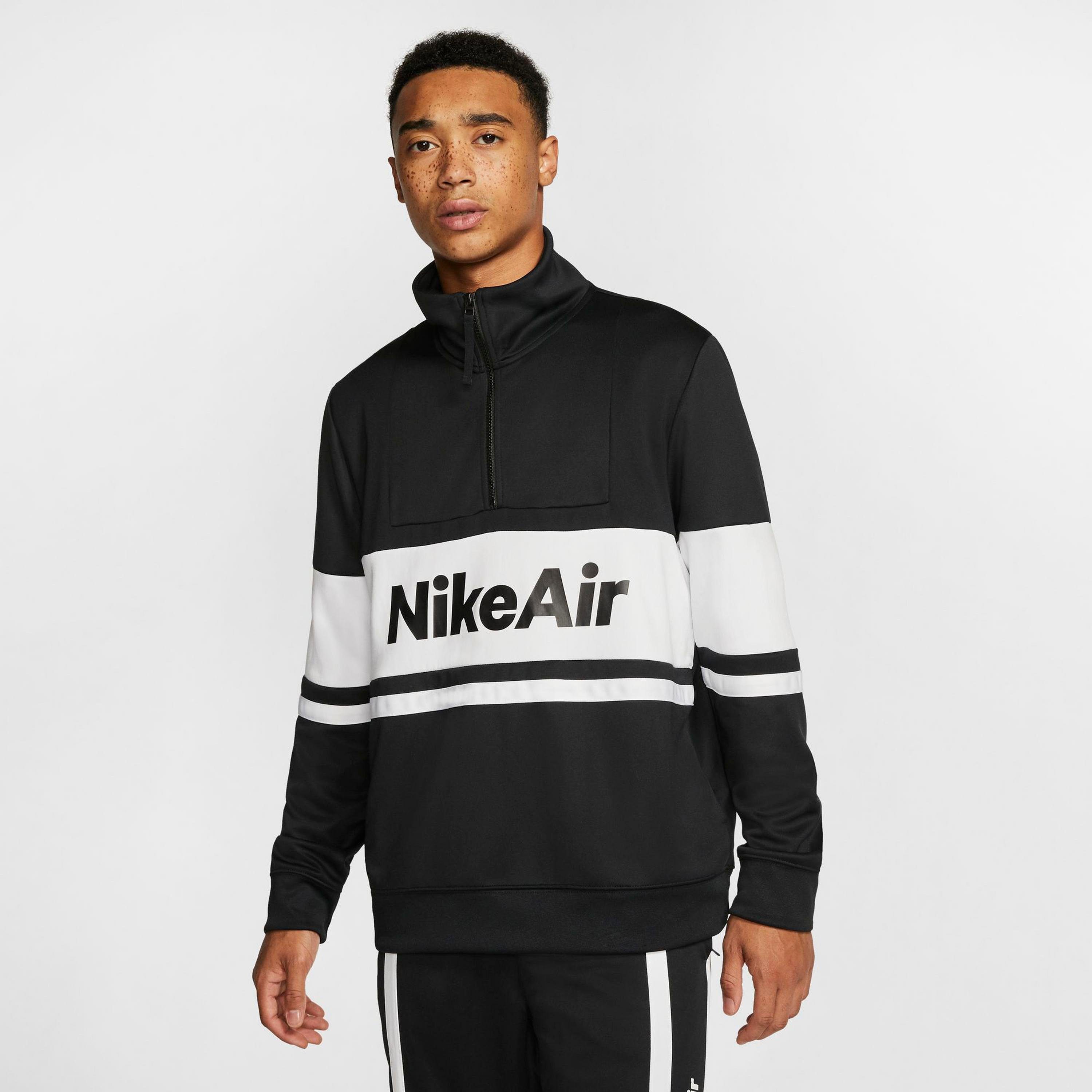 nike air windbreaker