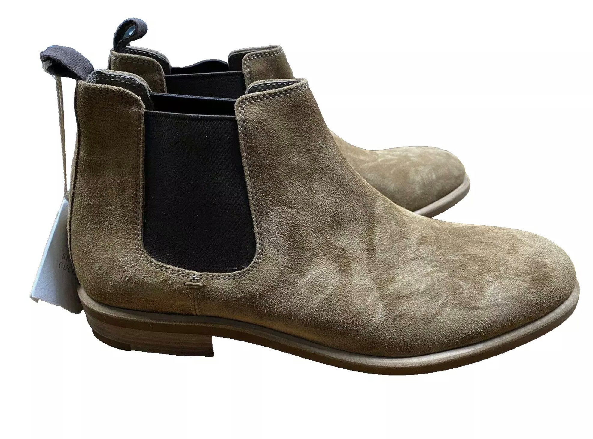 BRUNELLO CUCINELLI Suede Chelsea Boots – Exquisite Handwerkskunst aus Italien Chelseaboots Herringbone-Fersenschlaufe, elastische Seiteneinsätze