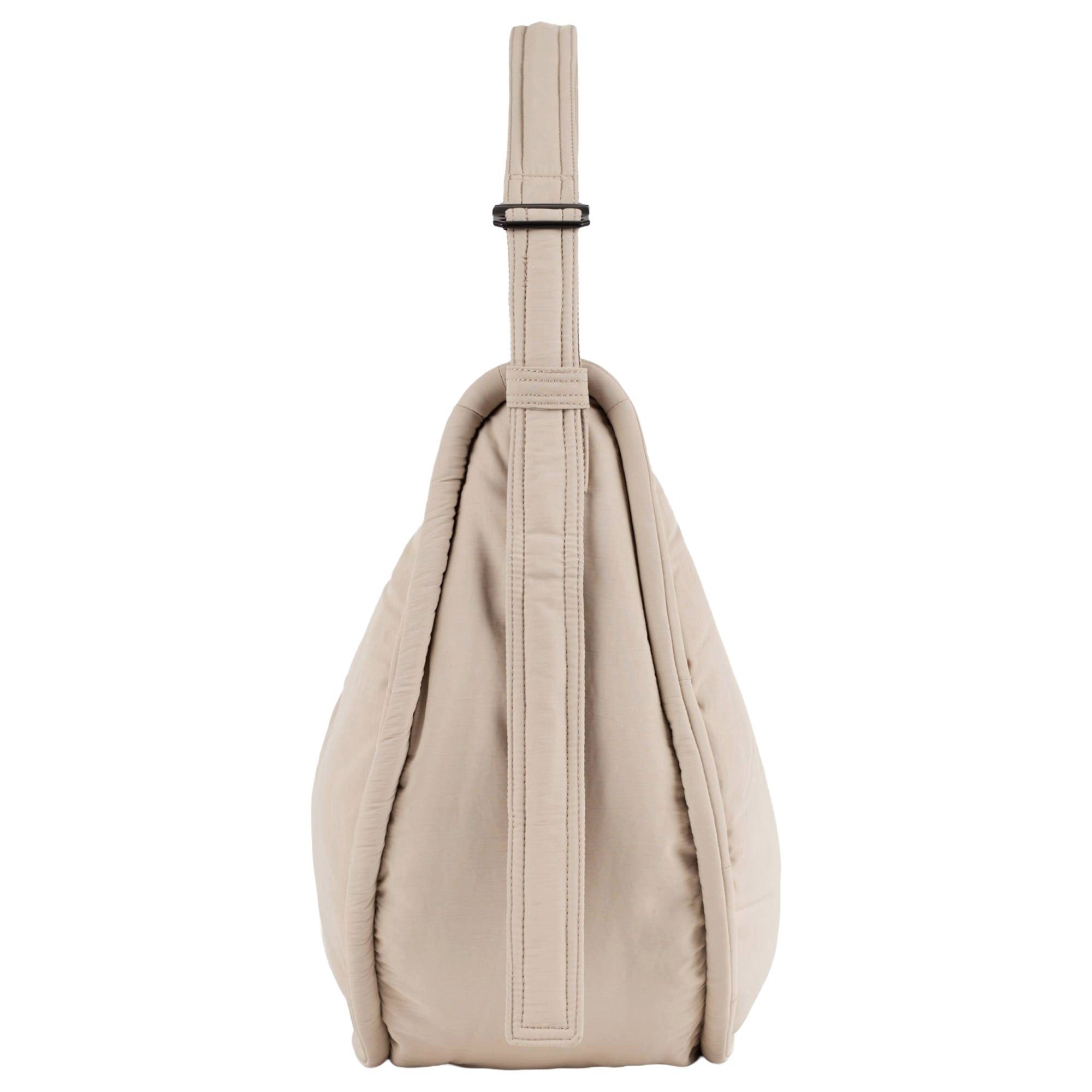 Sandqvist Umhängetasche Curve Halfmoon - Schultertasche 42 cm (black)