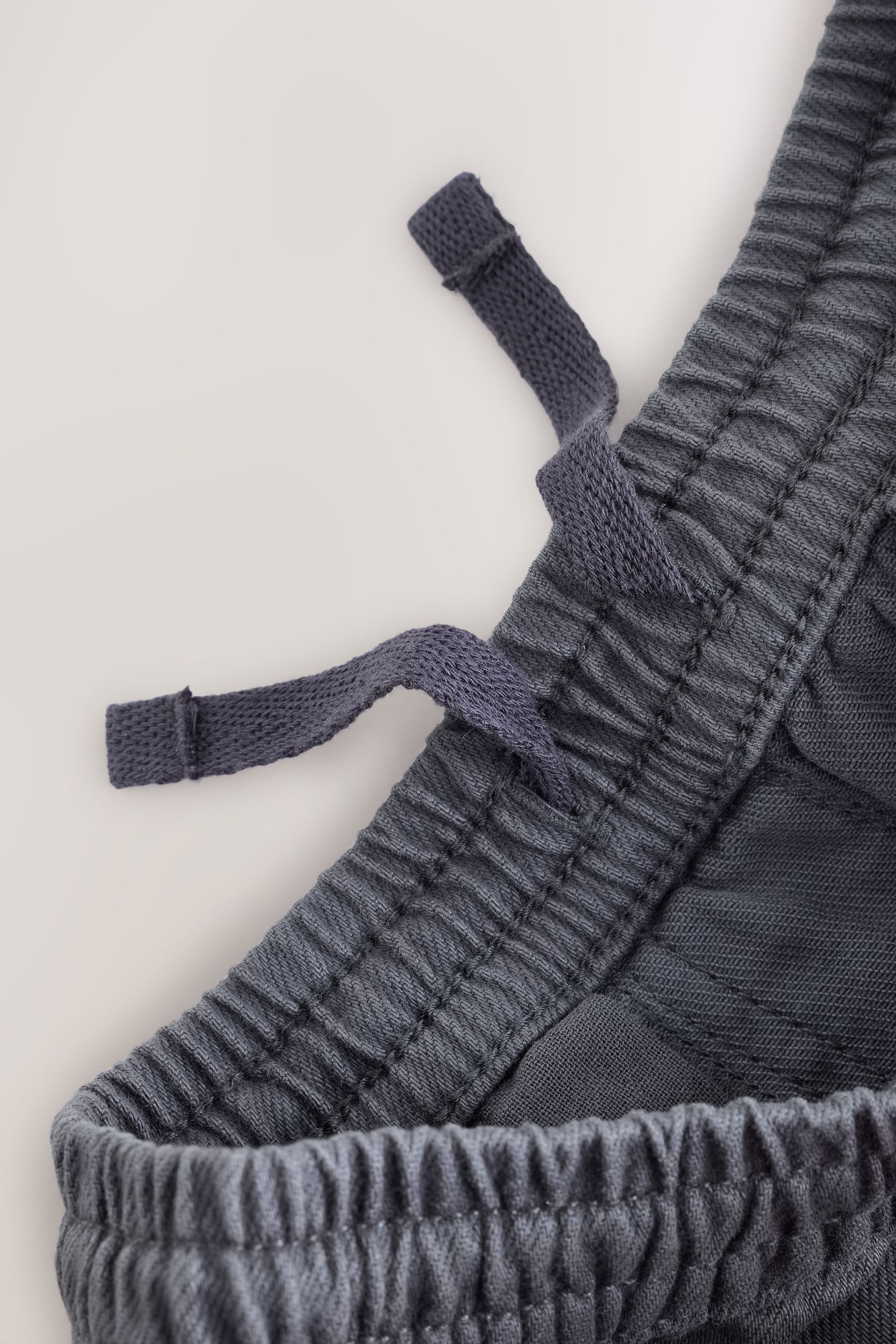 Next Schlupfhose Schlabberige Schlupf-Hose mit konischem Bein (1-tlg) – Bild 5 von 5