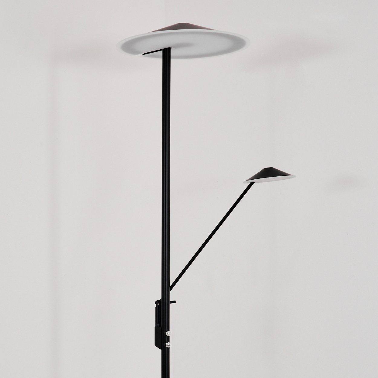 Deckenfluter in Lesearm, hofstein Schwarz/Weiß, »Schianno« LED, u. 4000 Kelvin, moderne mit Bodenlampe beweglichen aus Tastdimmer m. Stehlampe Stehlampe Metall/Kunststoff