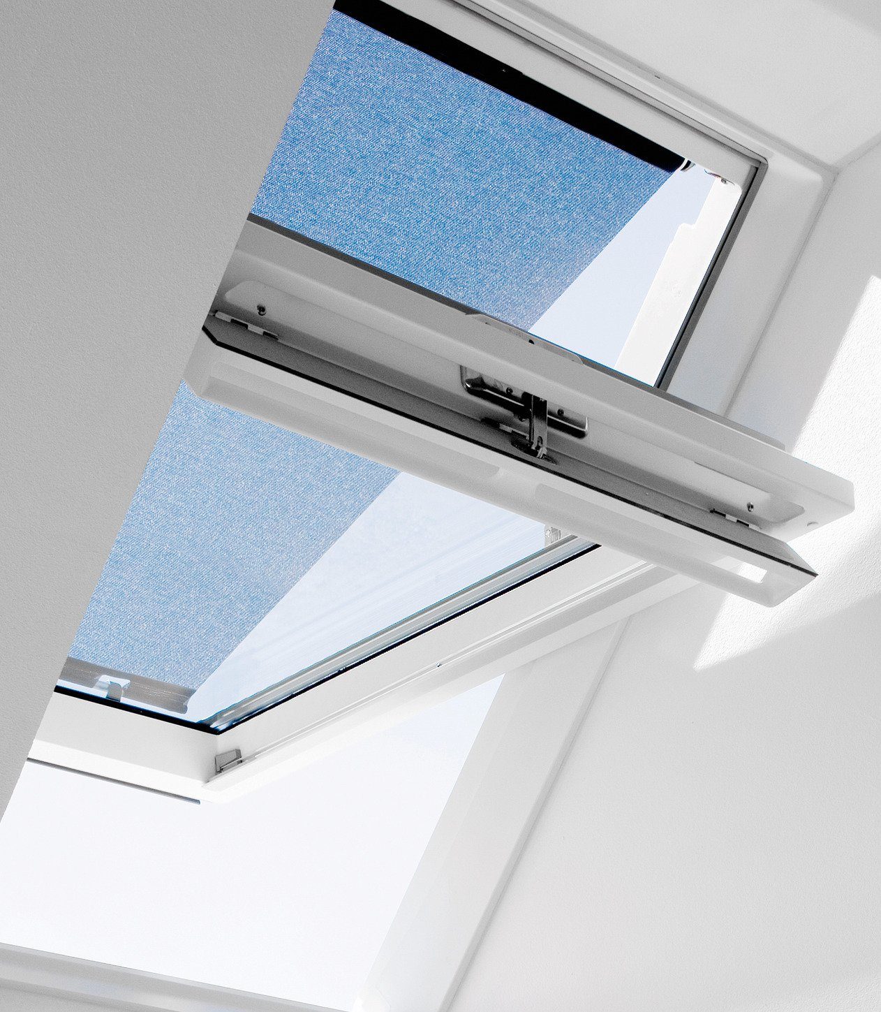 VELUX Hitzeschutz-Markise für Dachfenstergröße 102/104 (Fenstertyp GGU, GGL, GPU und GPL)