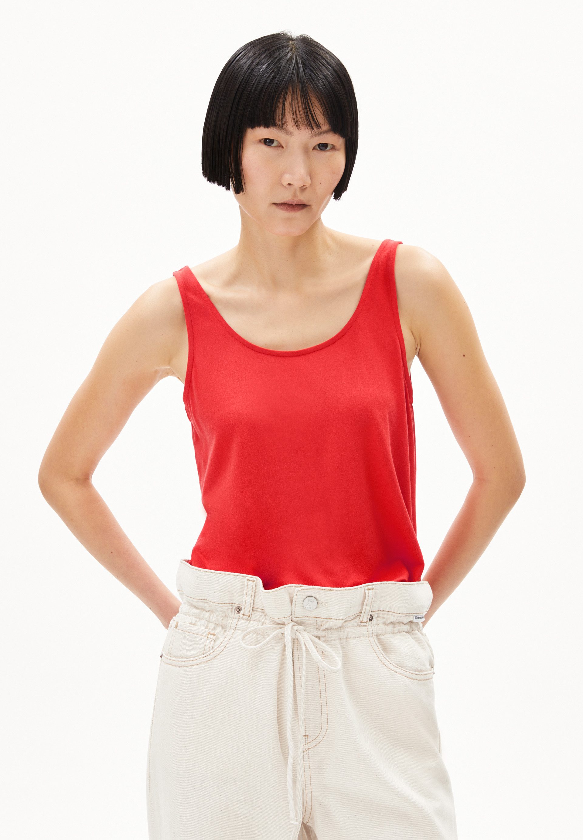 Armedangels Shirttop ASHRAANI SOLID (1-tlg., Regular Fit) Tiefer Rundhalsau günstig online kaufen