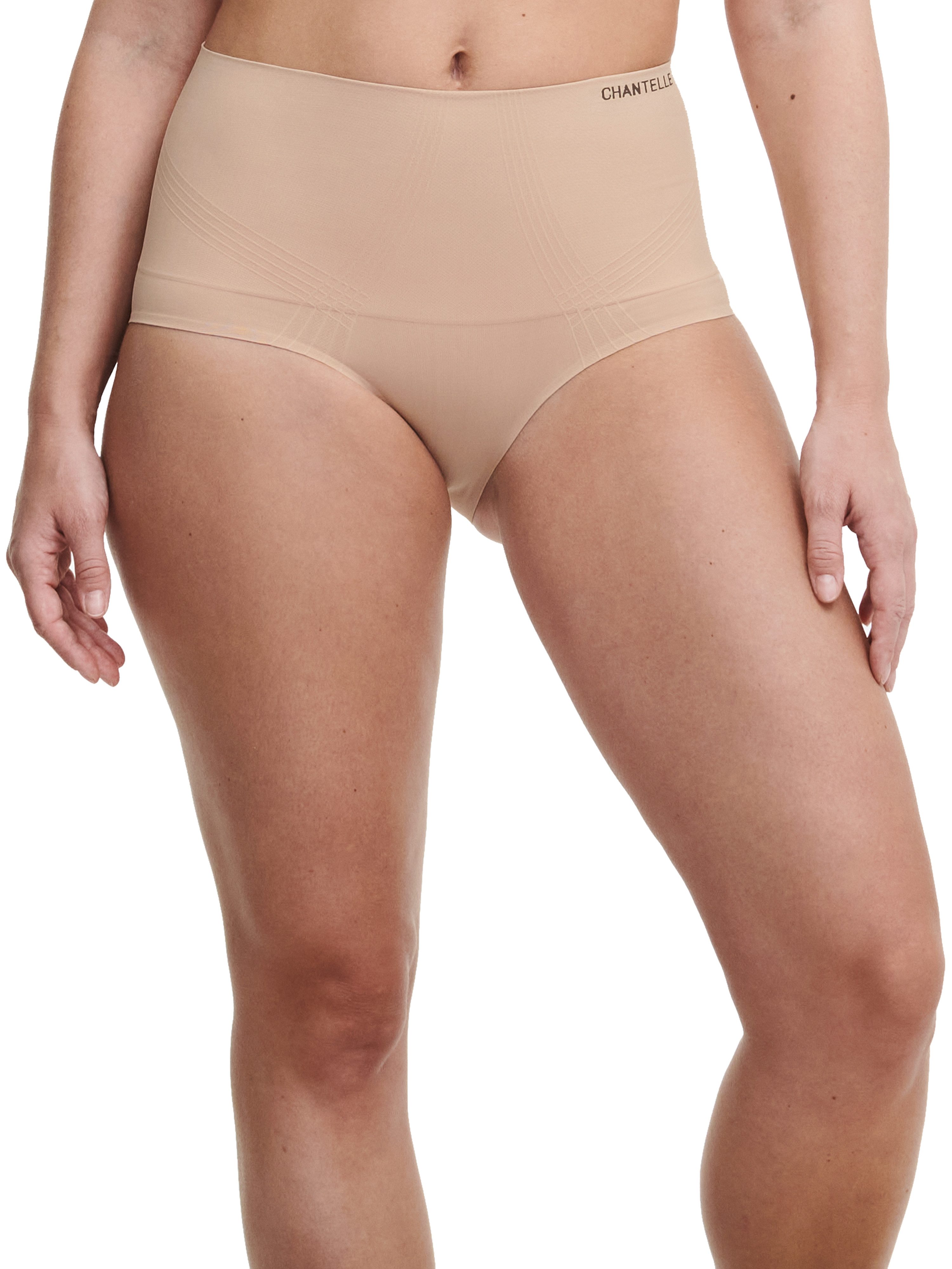 Chantelle Shapingslip SMOOTH COMFORT glättender Effekt
