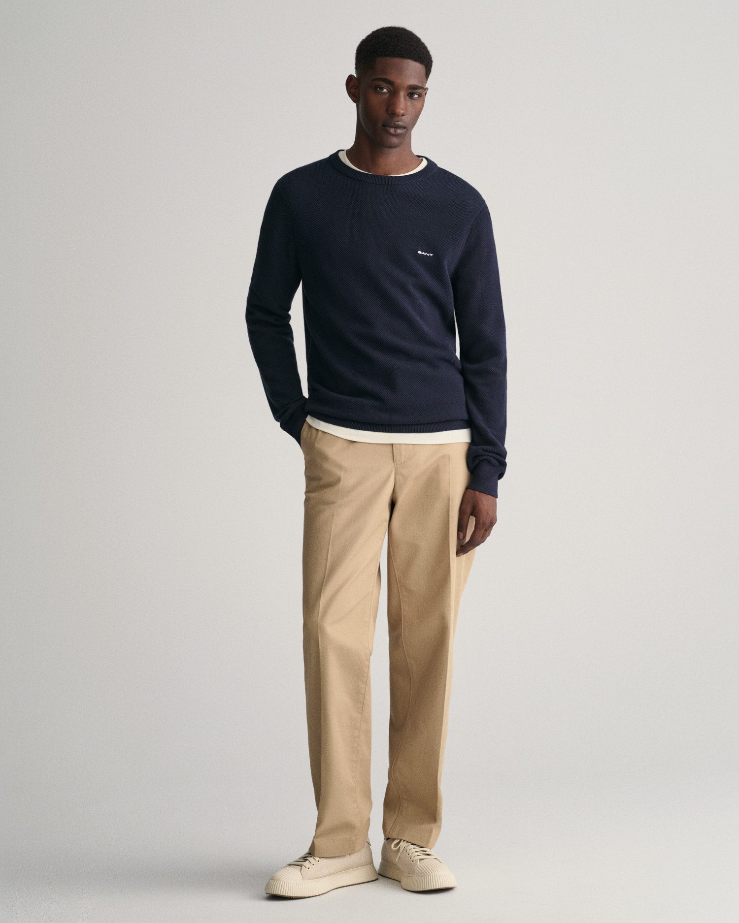 Gant Rundhalspullover COTTON PIQUE C-NECK mit Logostickerei auf der Brust