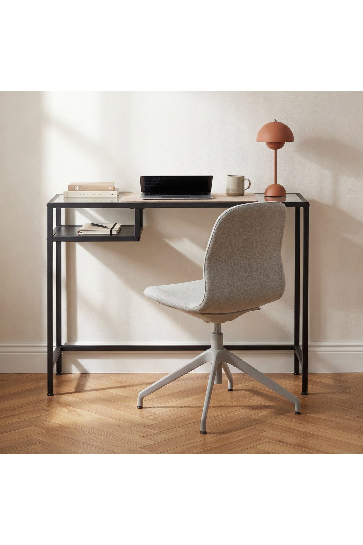 en.casa Schreibtisch, kompaktes Design, Sicherheitsglas, Metallgestell 91144031