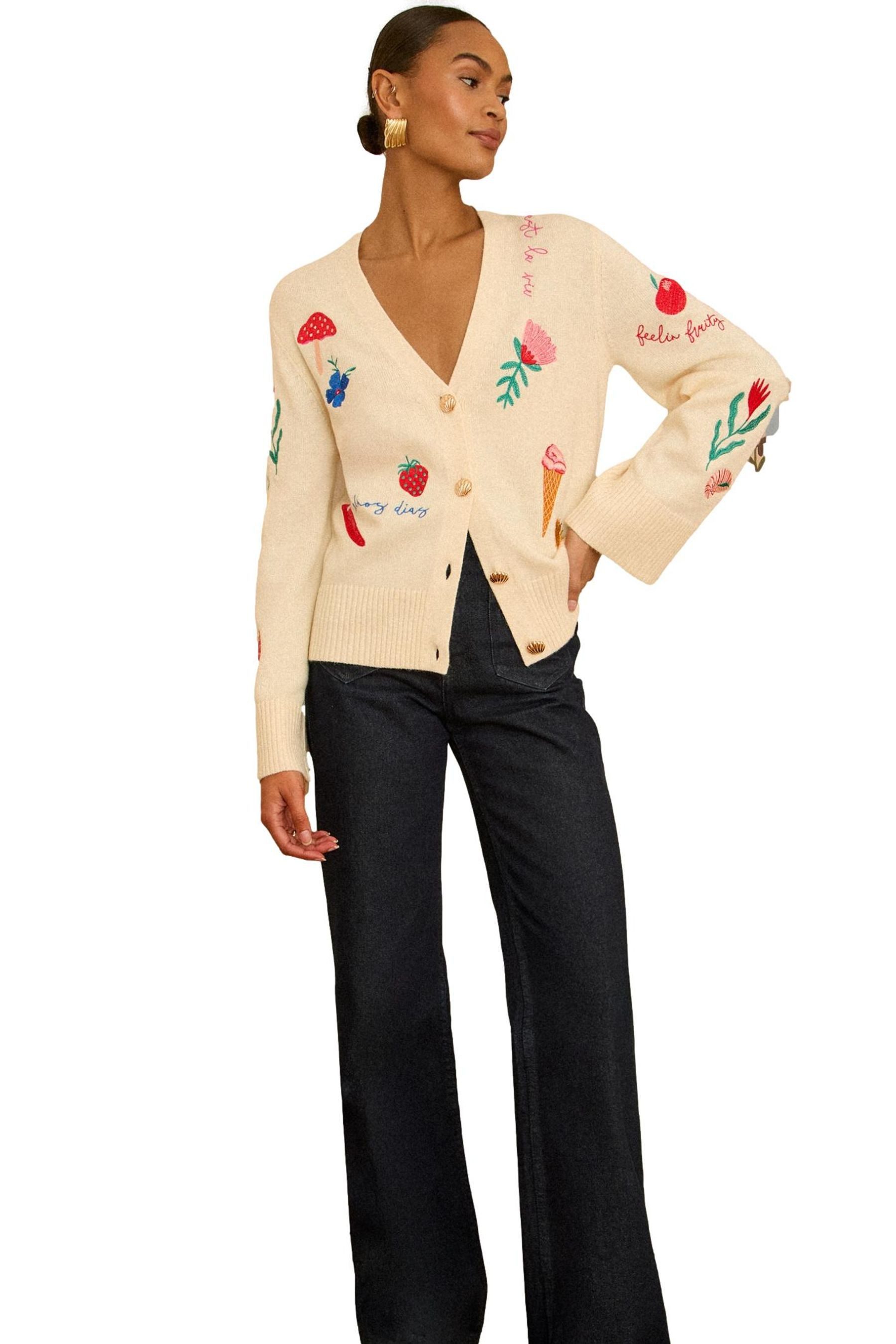 Love & Roses Strickjacke Love & Roses Strickjacke mit Stickerei (1-tlg) günstig online kaufen