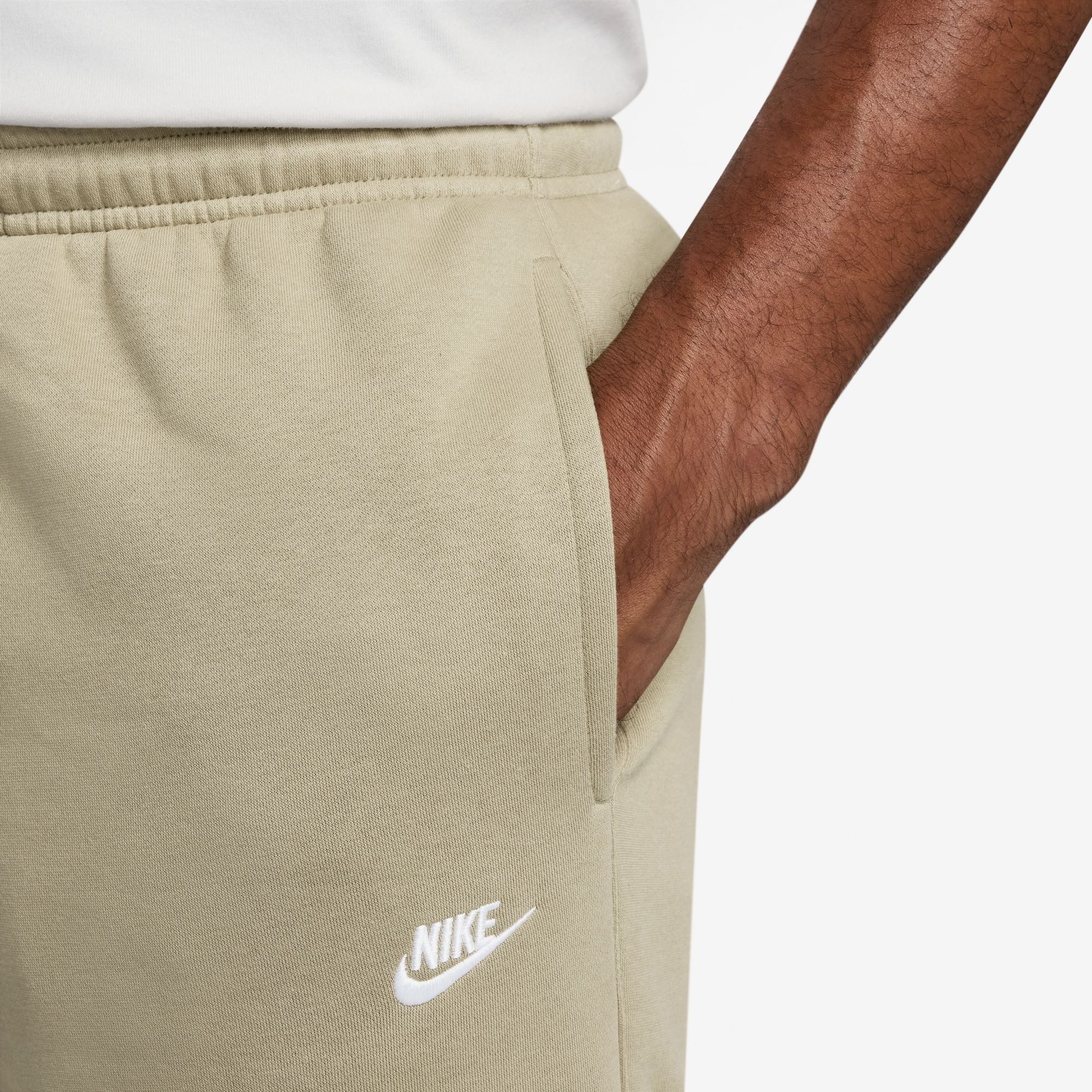 Nike Sportswear Sporthose M NK CLUB BB OH PANT aus Baumwollmischung, mit Kordelverschluss