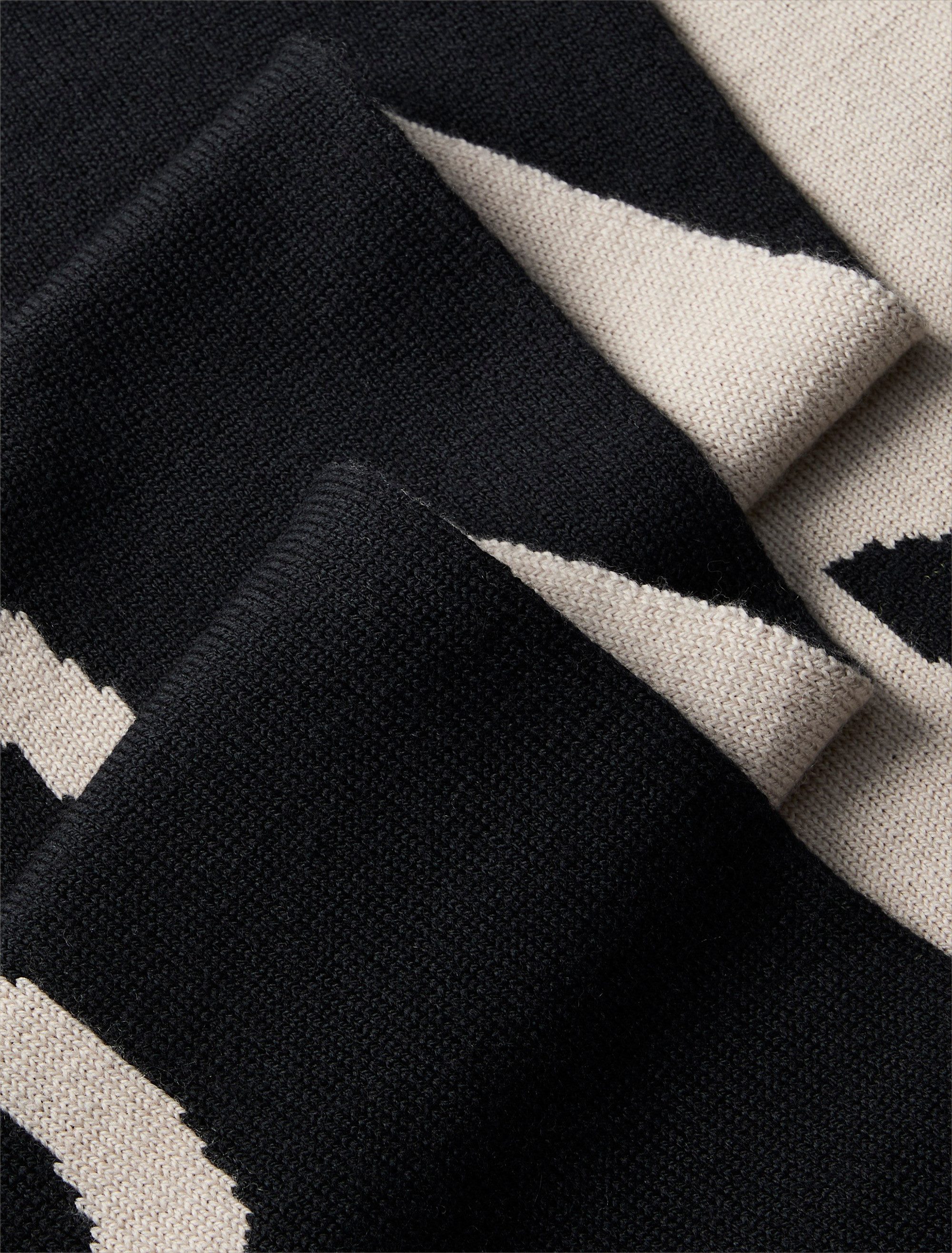 Calvin Klein Jeans Modetuch BOLD LOGO 2-TONE WOOL HW SCARF, mit Kaschmir-Anteil, Perfekt für den Alltag – Bild 4 von 4