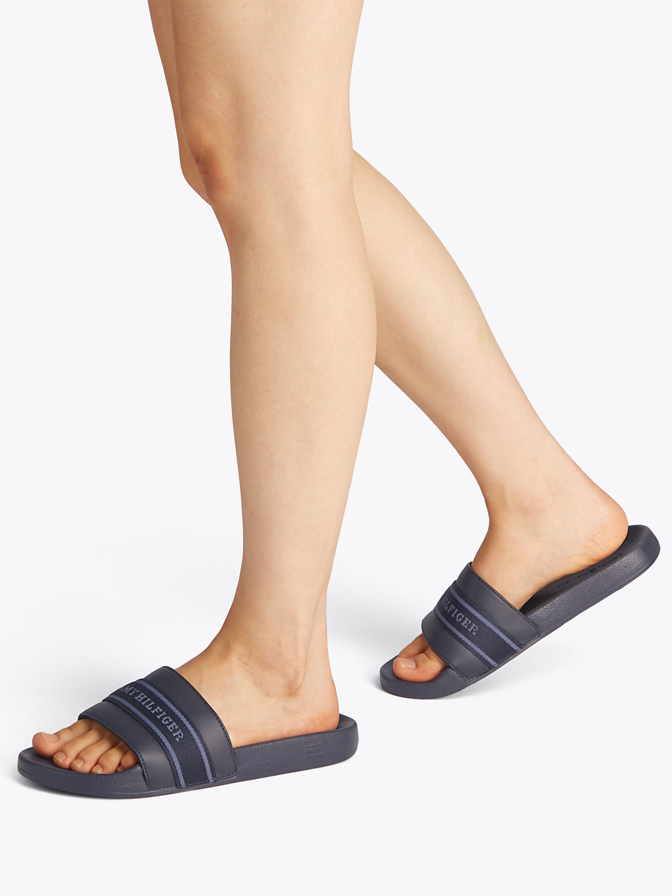 Tommy Hilfiger HILFIGER POOLSIDE WITH WEBBING Pantolette, Plateau, Sommermo günstig online kaufen