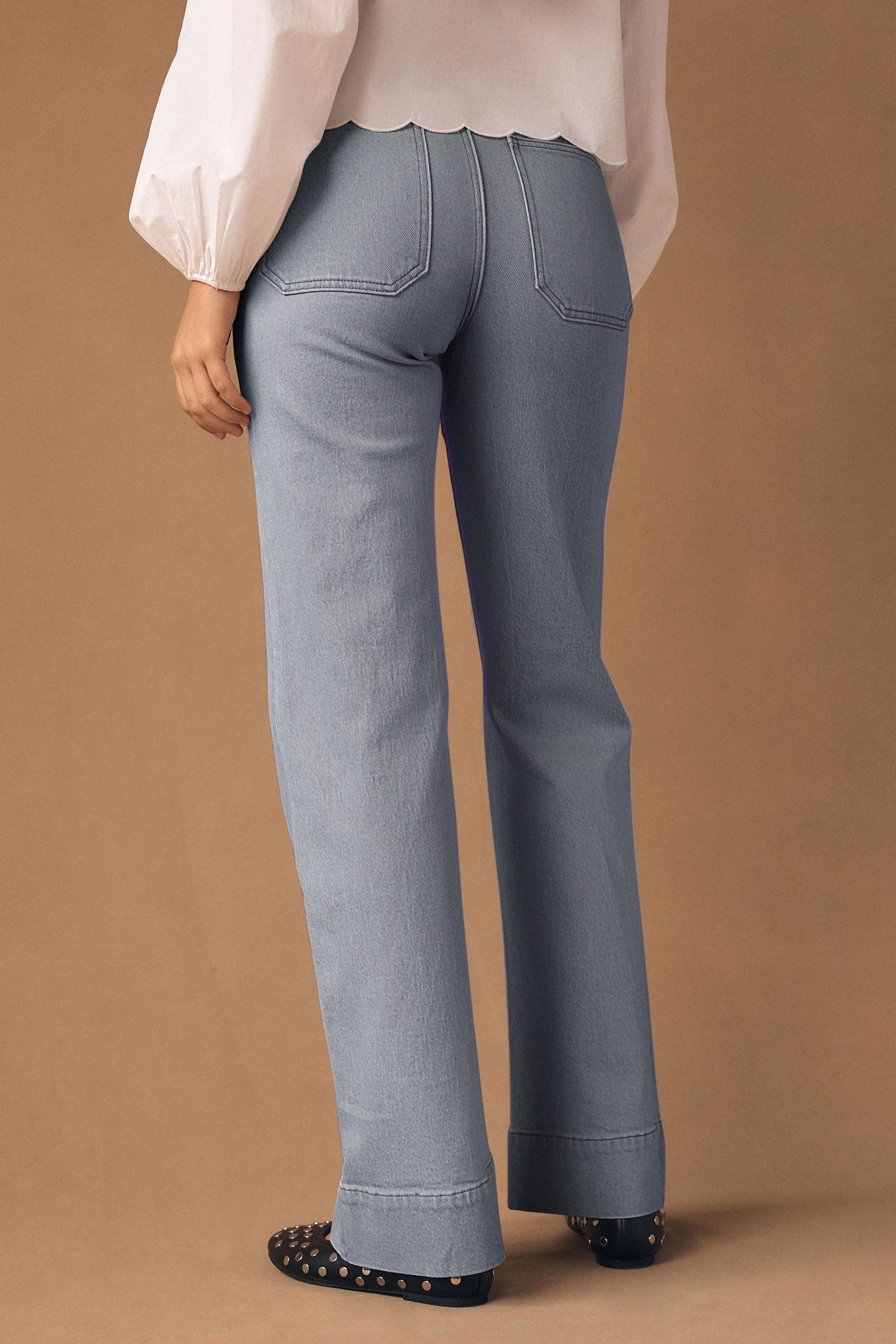 Next Weite Jeans Weit geschnittene Jeans mit aufgesetzter Tasche (1-tlg)