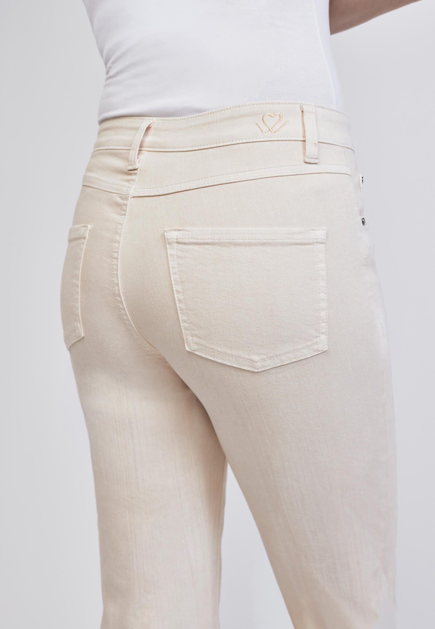 wonderjeans 5-Pocket-Jeans Relaxed Straight Cool, modern und vielseitig zu stylen