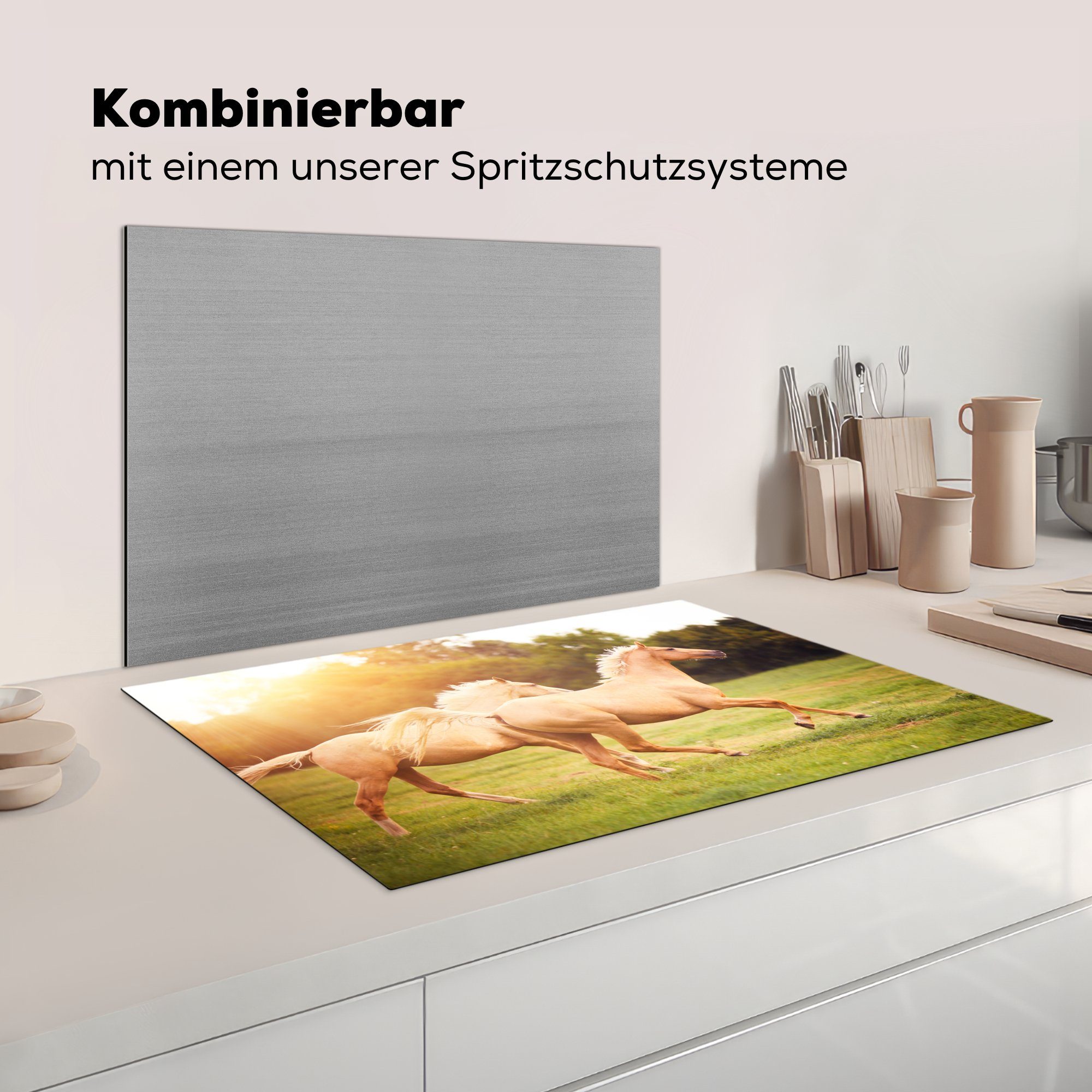 Pferde Ceranfeldabdeckung die - Schutz MuchoWow - Vinyl, Gras (1 Induktionskochfeld cm, Sonne, 81x52 küche, für tlg), Herdblende-/Abdeckplatte