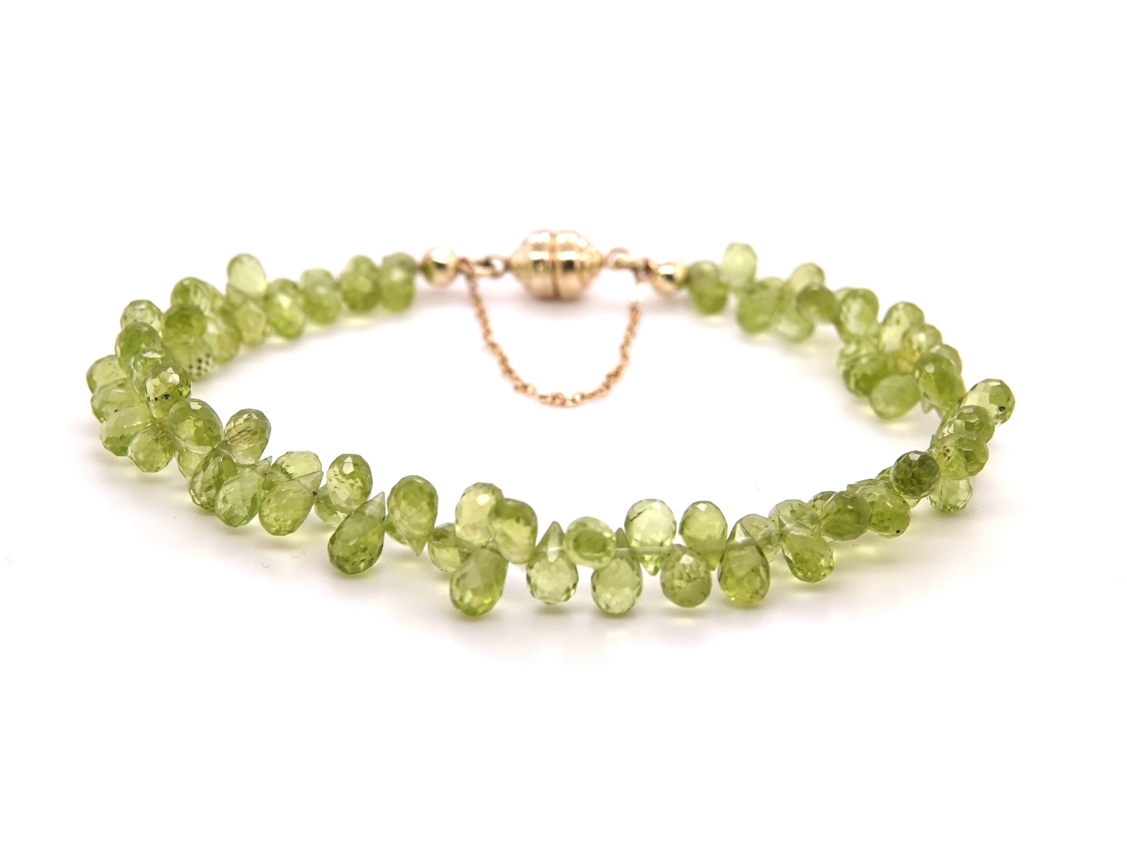 Sogni d'oro Armband mit facettierten Tropfen aus Peridot, Gelbgold 375, Magnetverschluss