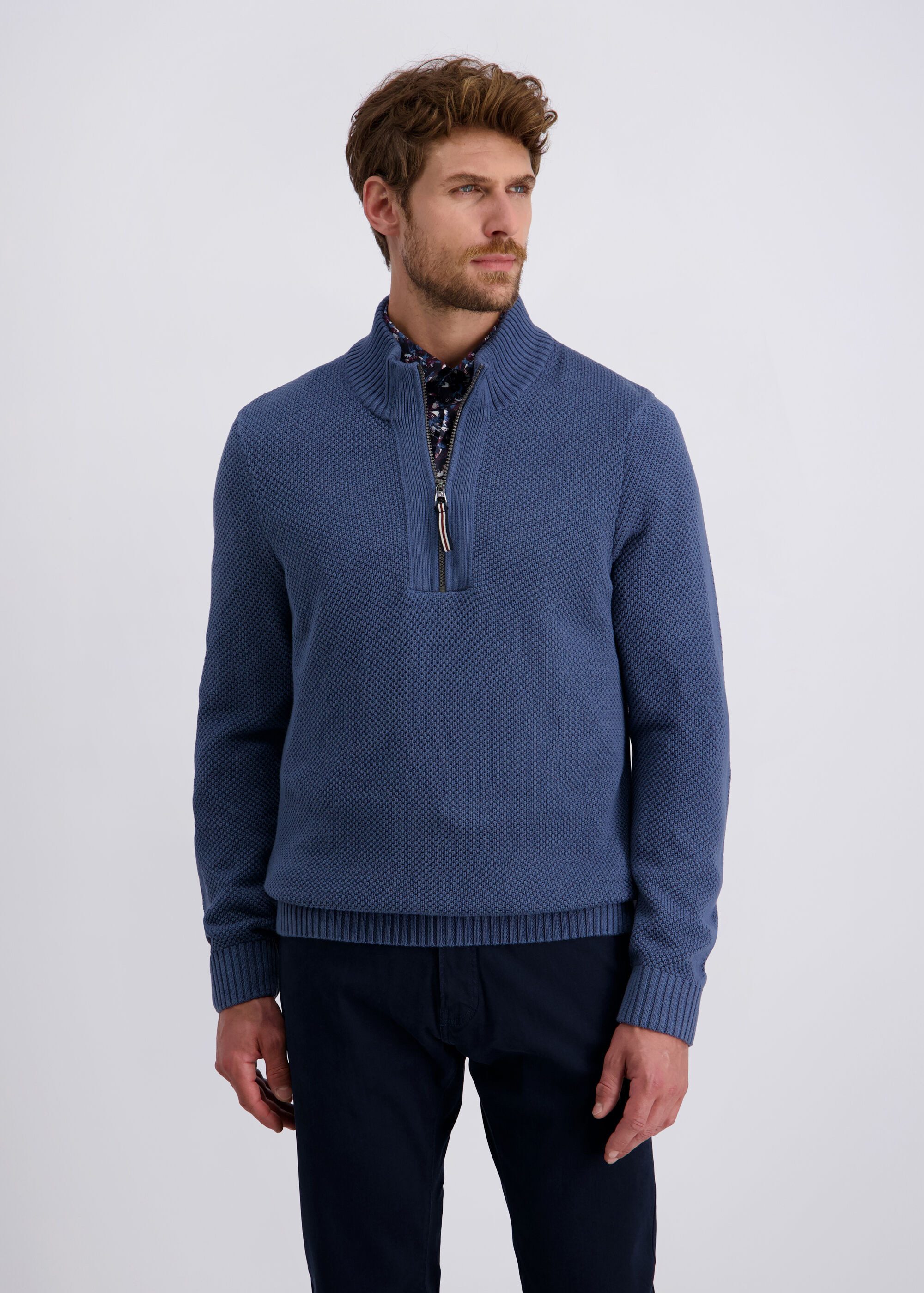 Stehkragenpullover