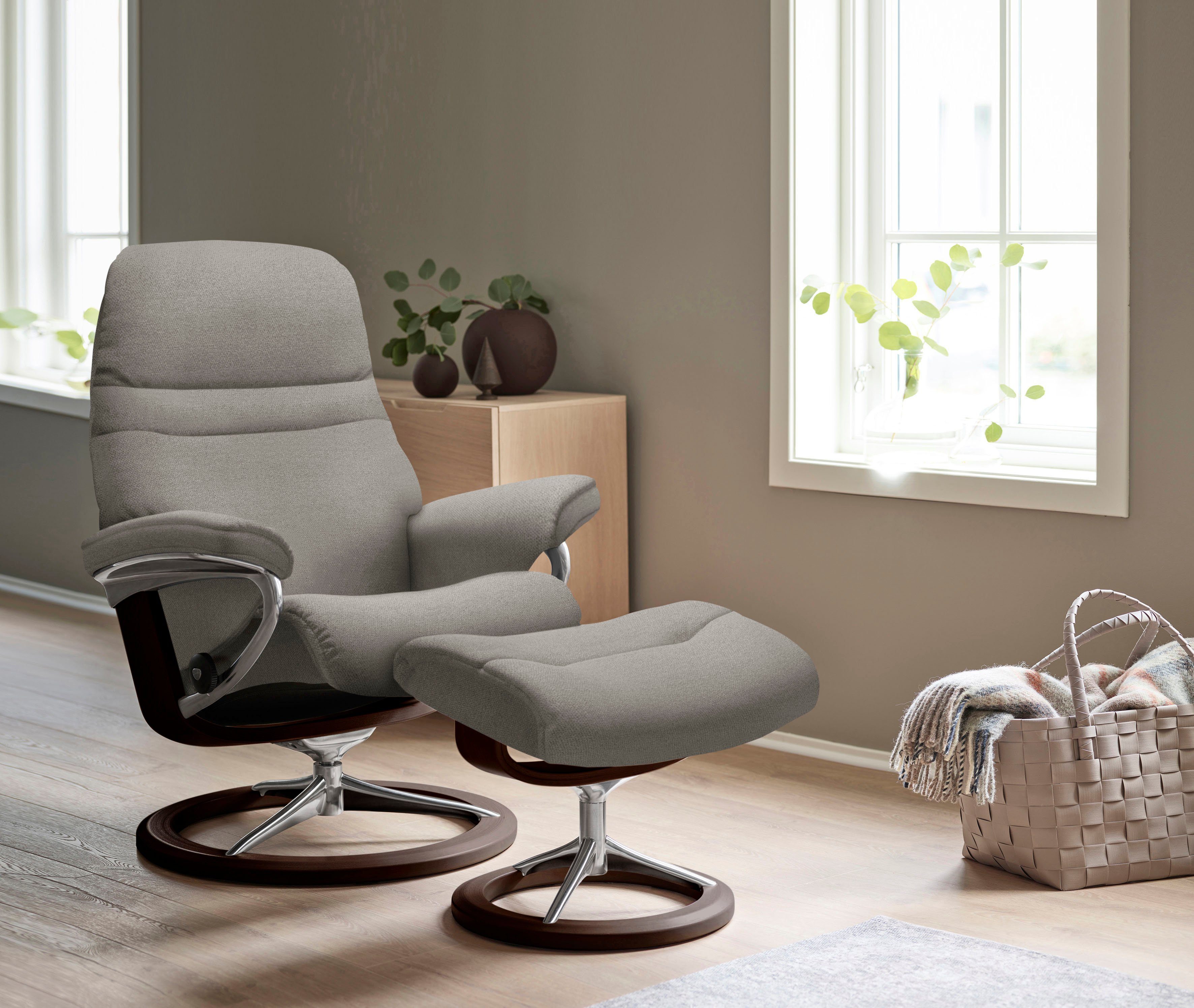 mit Signature Relaxsessel Base, Größe M, Stressless® Braun Sunrise, Gestell