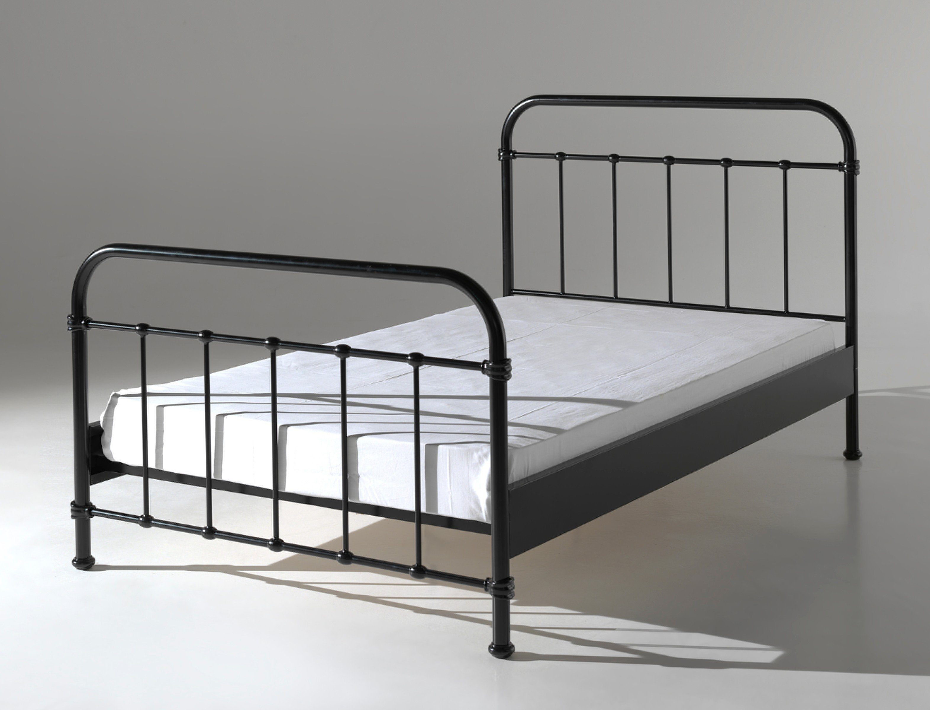 möbelando Metallbett NEW YORK, aus Metall in Schwarz. Abmessungen (BxHxT) 210x111x128,5 cm