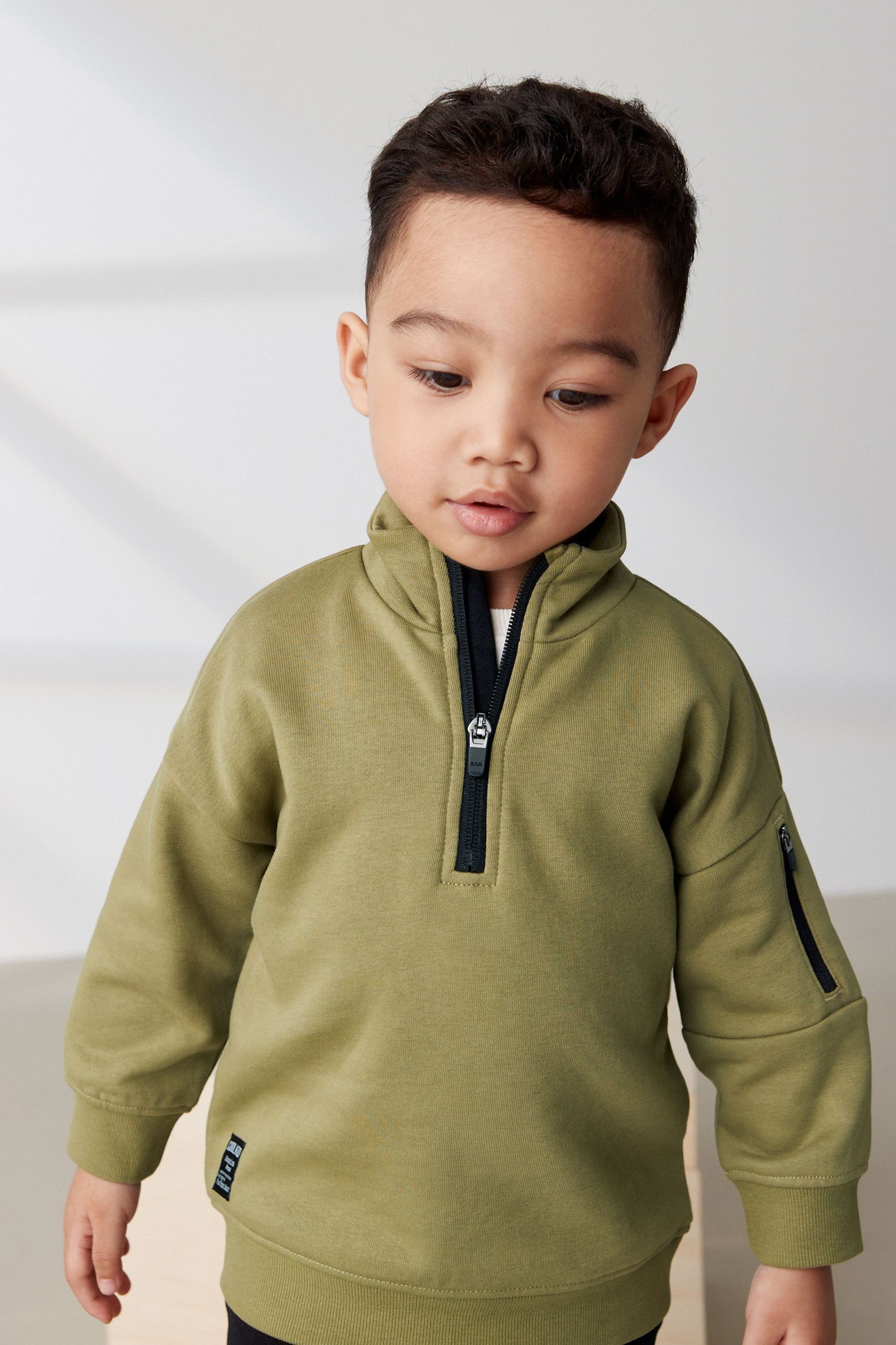 (2-tlg) Green/black Trichterkragen Sweatanzug Khaki Set: Jogginghose Sweatshirt und mit Next