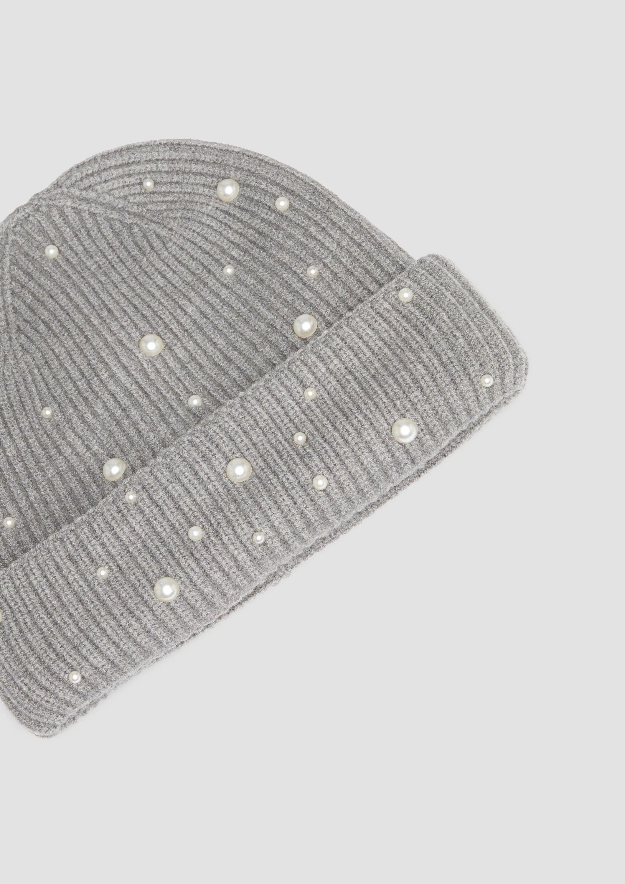 s.Oliver Strickmütze Mütze Strickmütze mit Schmuck-Perlen