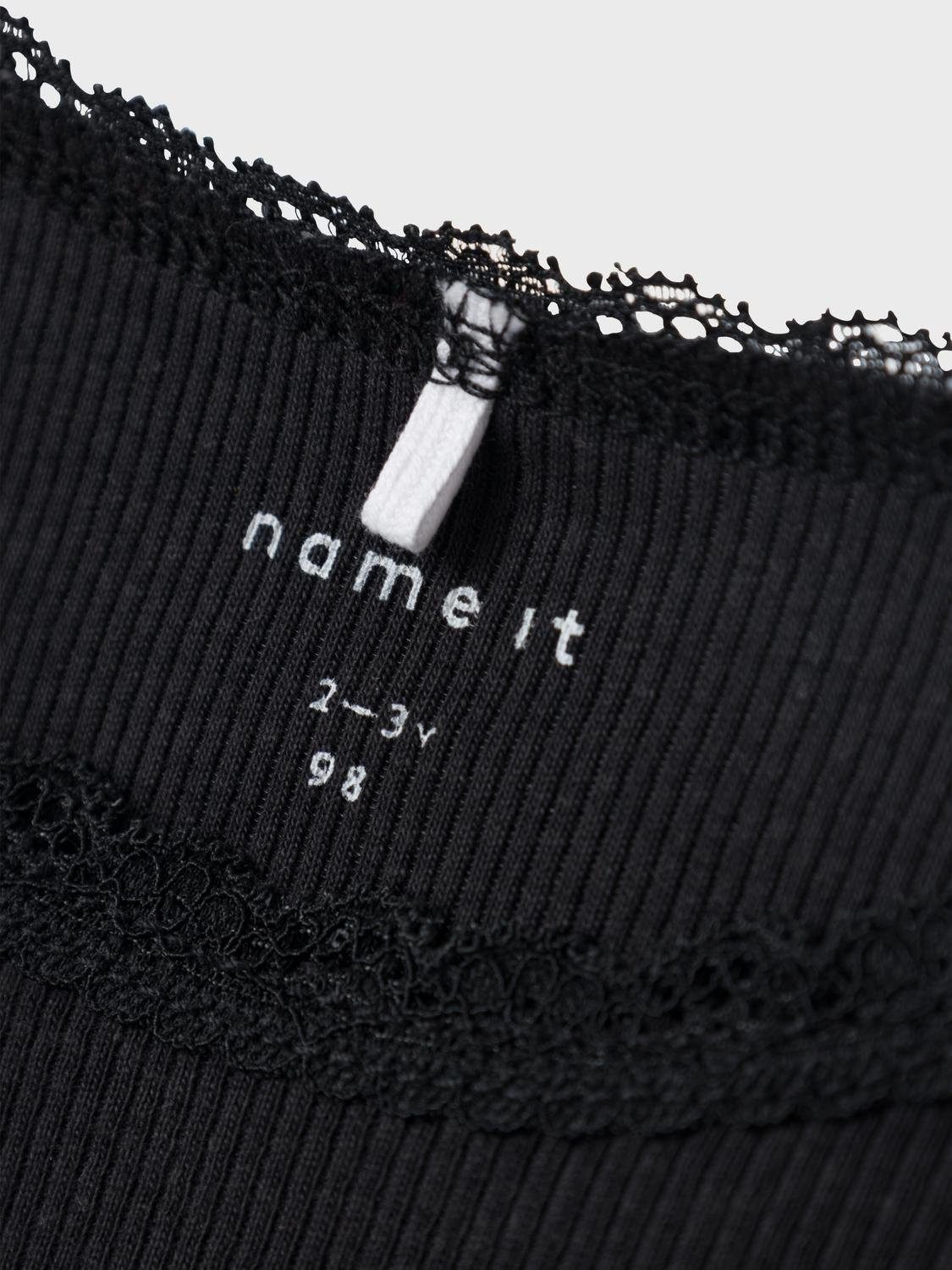 Name It Langarmshirt NMFKAB LS TOP NOOS in Feinripp und mit süßer Spitzenkante am Ausschnitt
