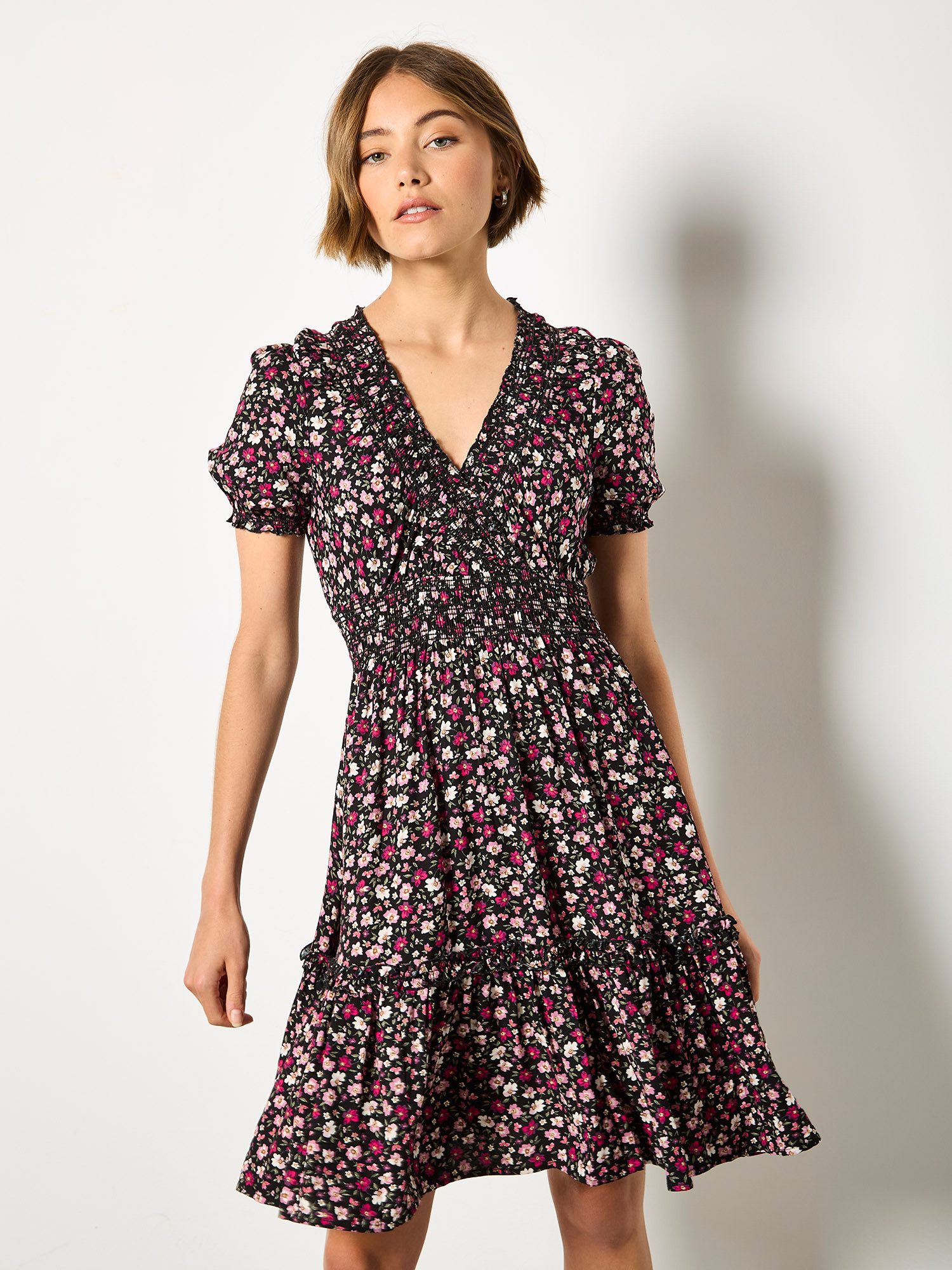 Apricot Minikleid Blumenkleid mit Raffungen günstig online kaufen