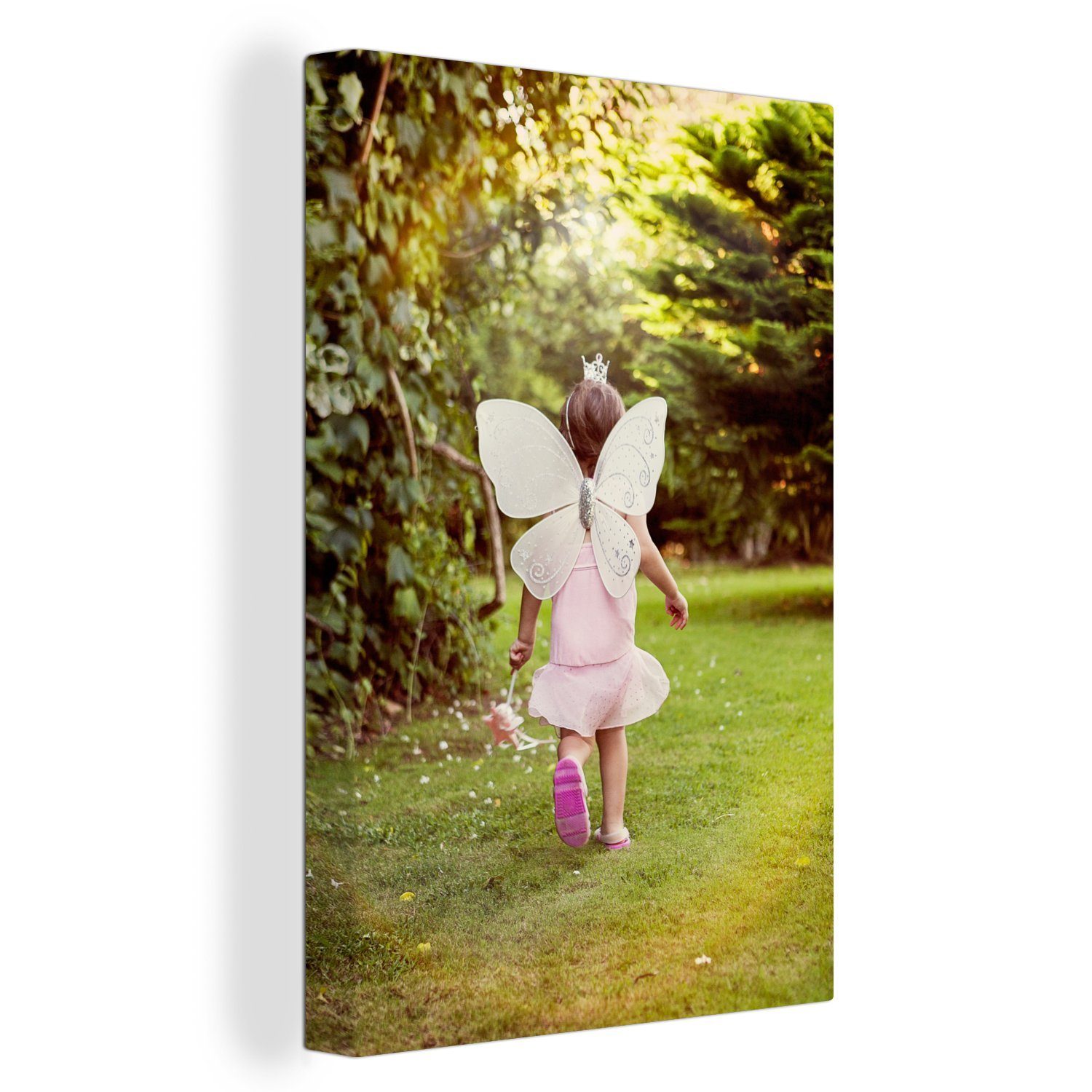 OneMillionCanvasses® Leinwandbild Mädchen mit Feenflügeln im Wald, (1 St), Leinwandbild fertig bespannt inkl. Zackenaufhänger, Gemälde, 20x30 cm | Leinwandbilder