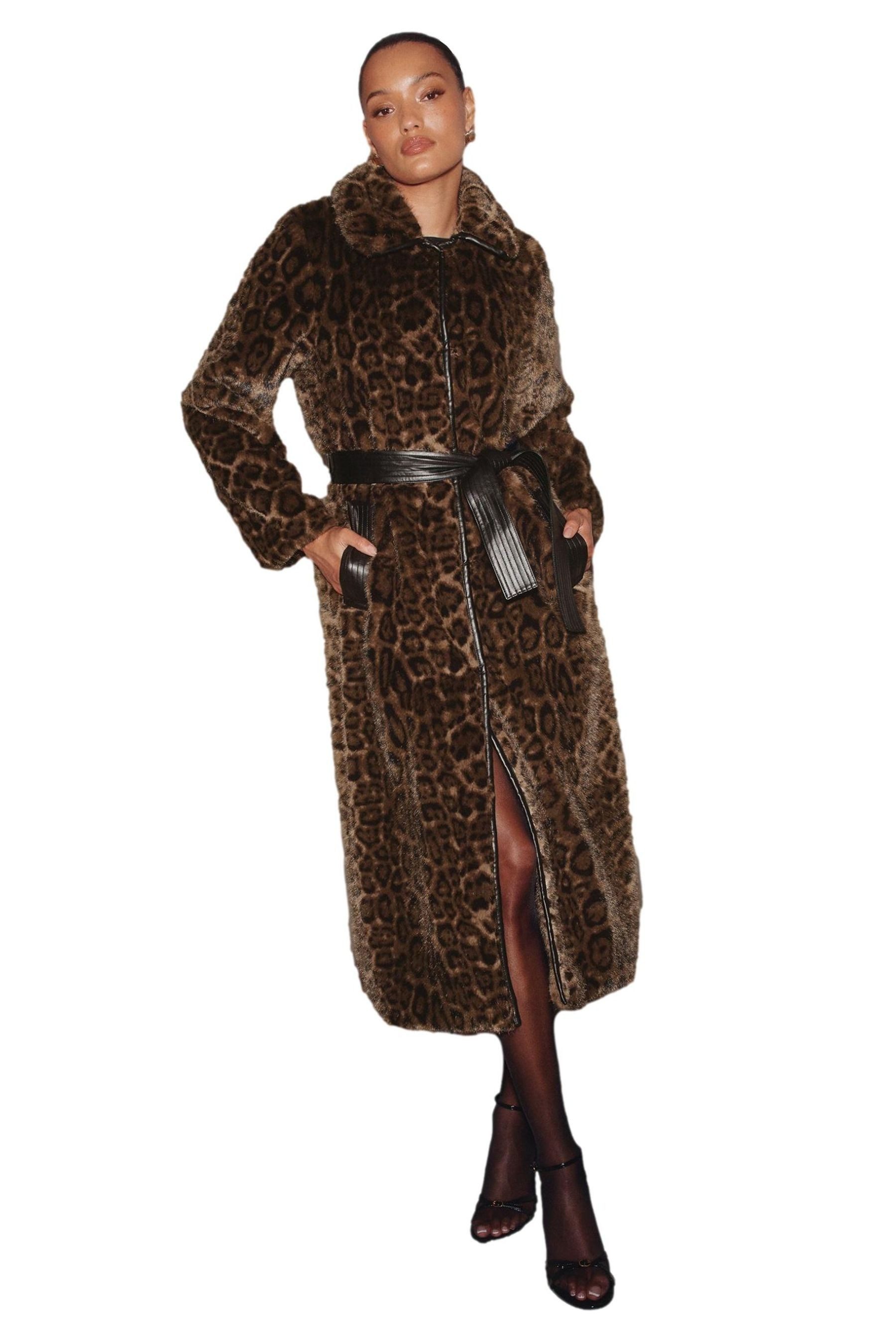 LIPSY Langmantel Lipsy Langer Mantel aus Kunstfell, Petite (1-tlg)