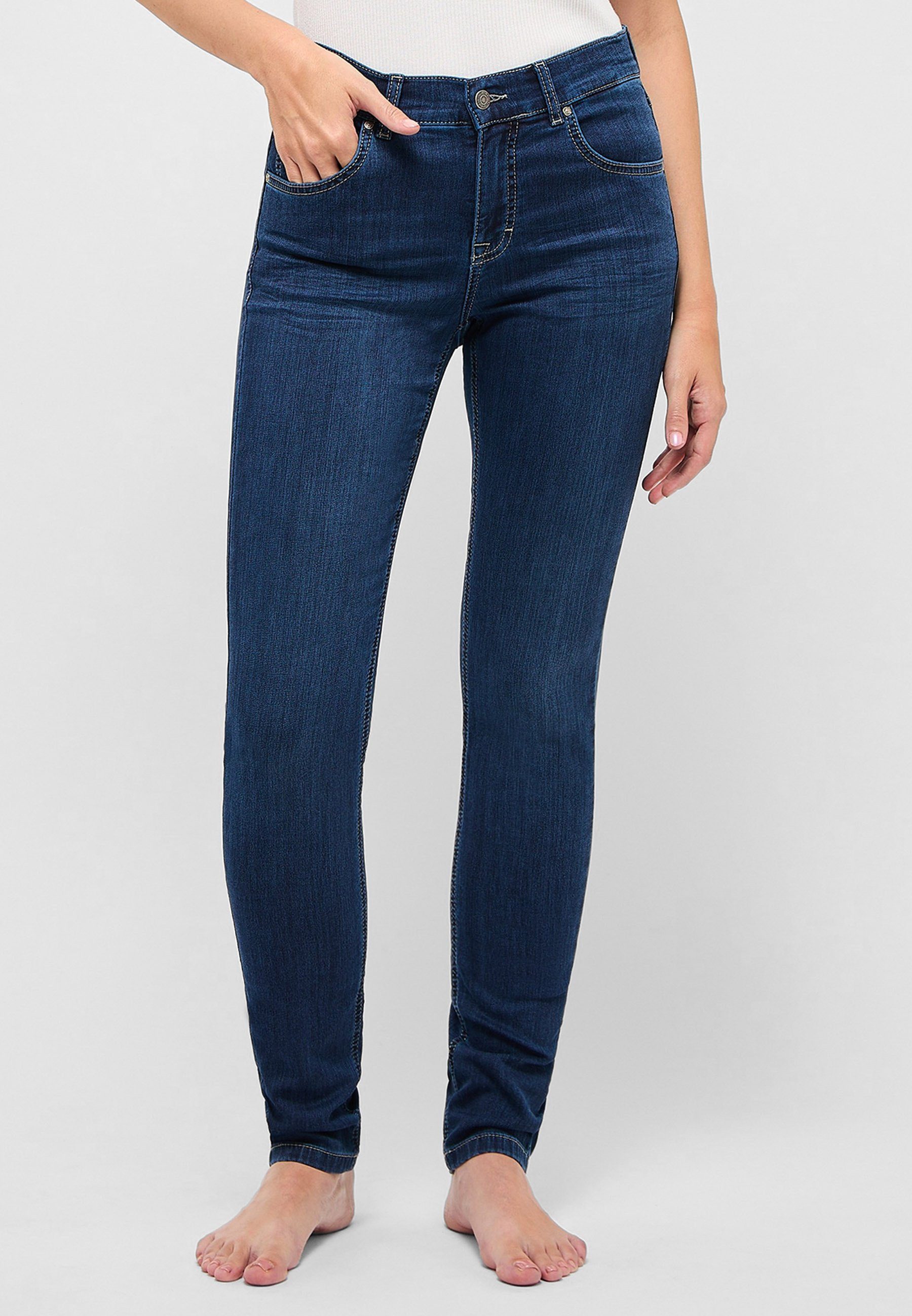 ANGELS Slim-fit-Jeans Skinny-fit-Jeans Skinny mit unifarbenem Stoff mit Label-Applikationen dunkelblau