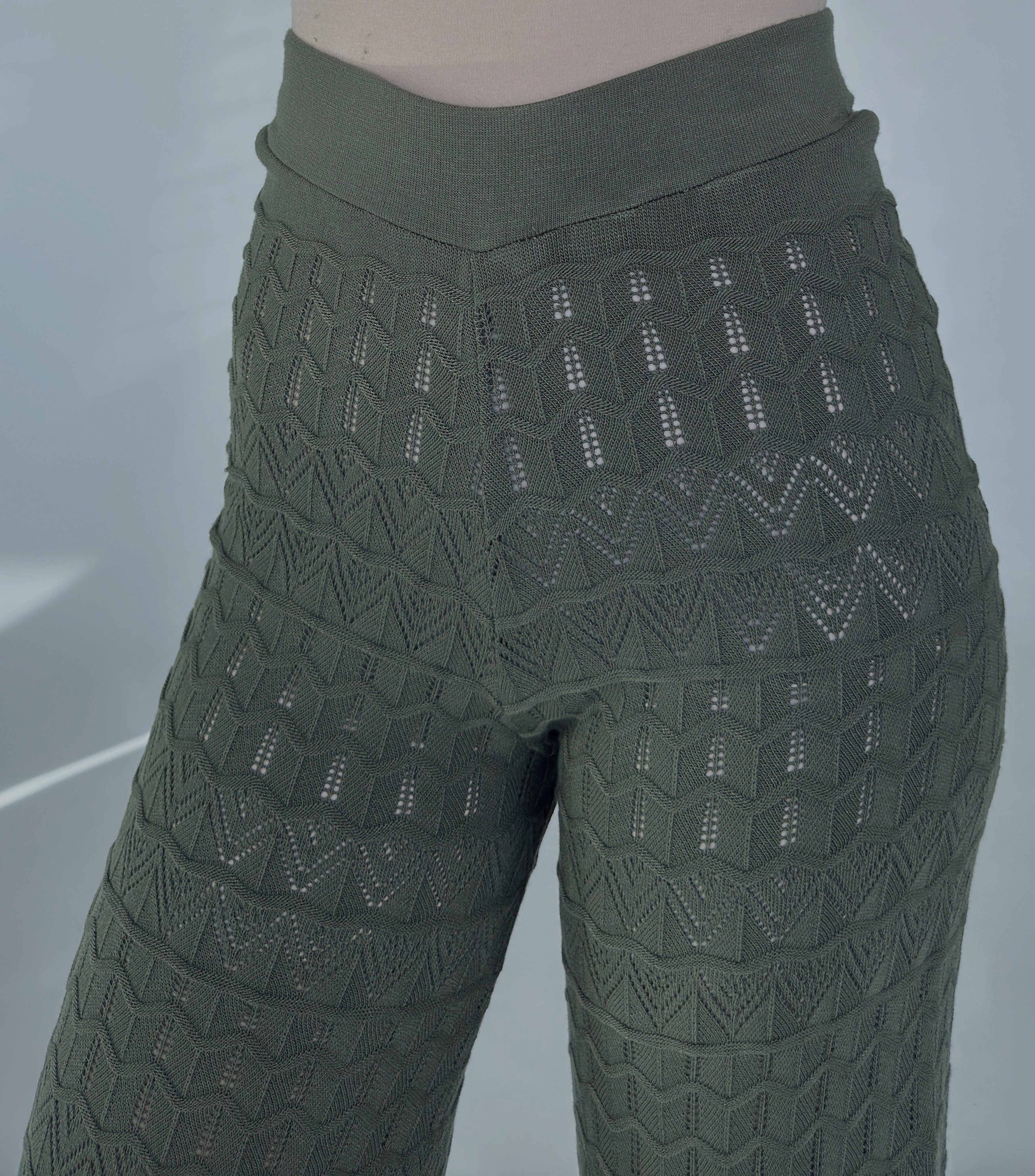 Zuckerwatte Strickhose 25427 Ajourstrick mit weitem Bein aus Viskose mit Stretch