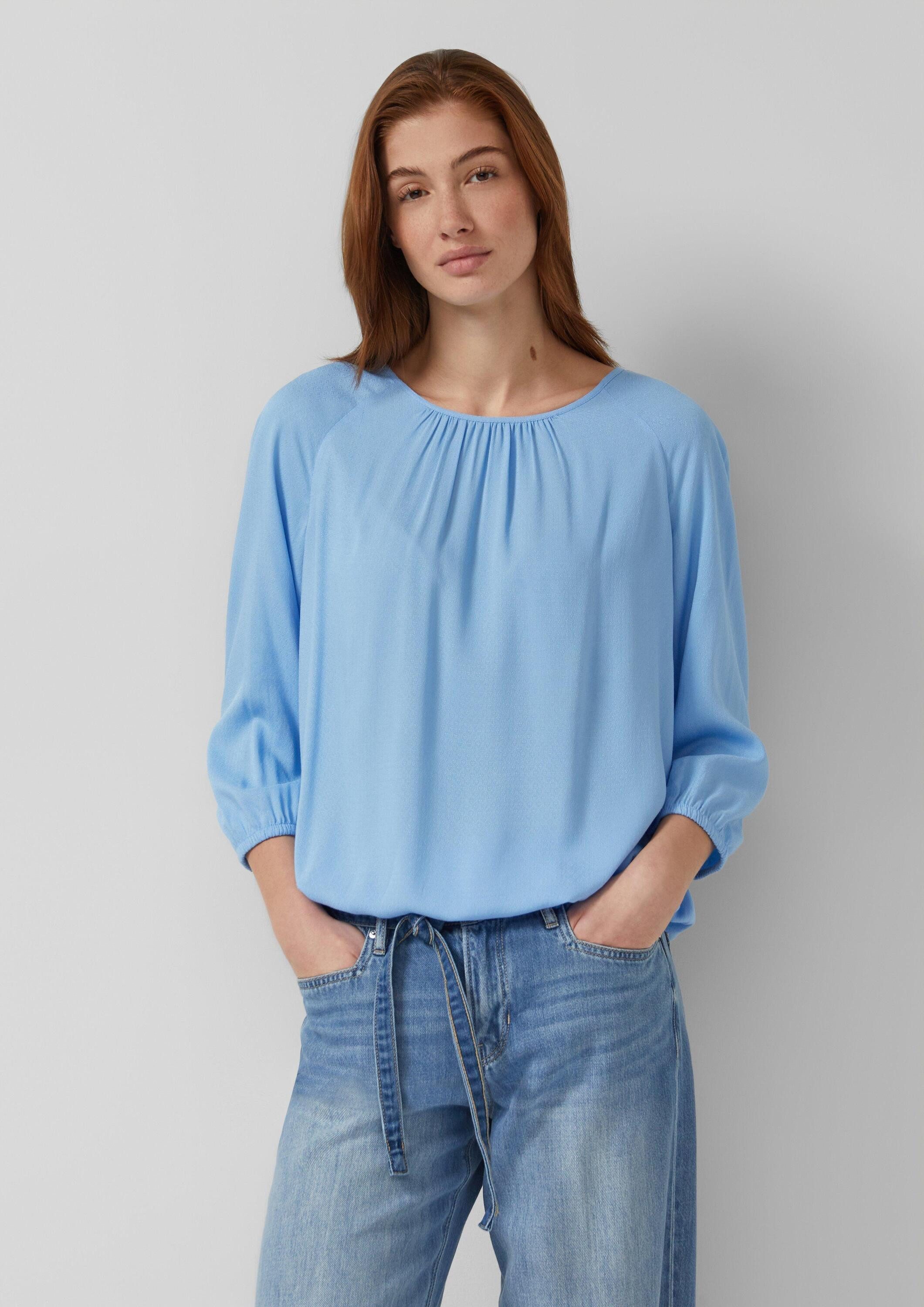 s.Oliver Kurzarmbluse Bluse Strukturierte Viskose-Bluse mit Raff-Details