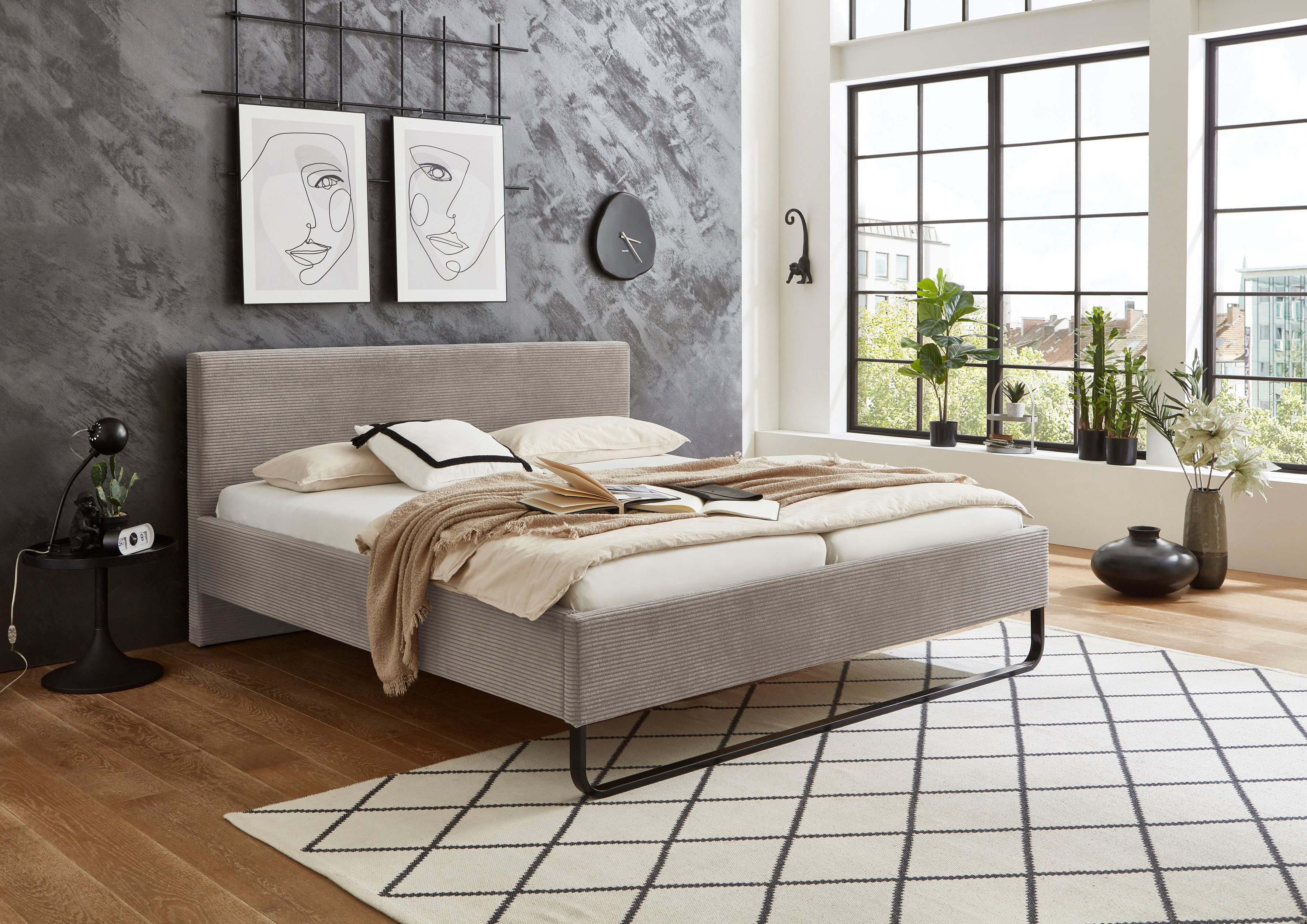 meise.möbel Polsterbett Swing, aus Cordstoff, mit schwarzer Metallkuffe günstig online kaufen