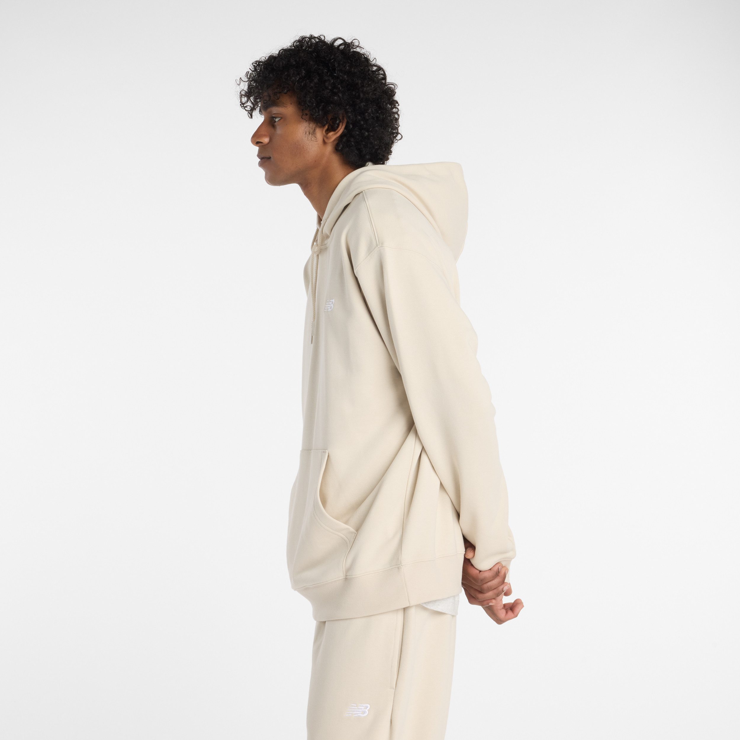 New Balance Kapuzensweatshirt SPORT ESSENTIALS FRENCH TERRY HOODIE entspannte Passform, mit Kapuze