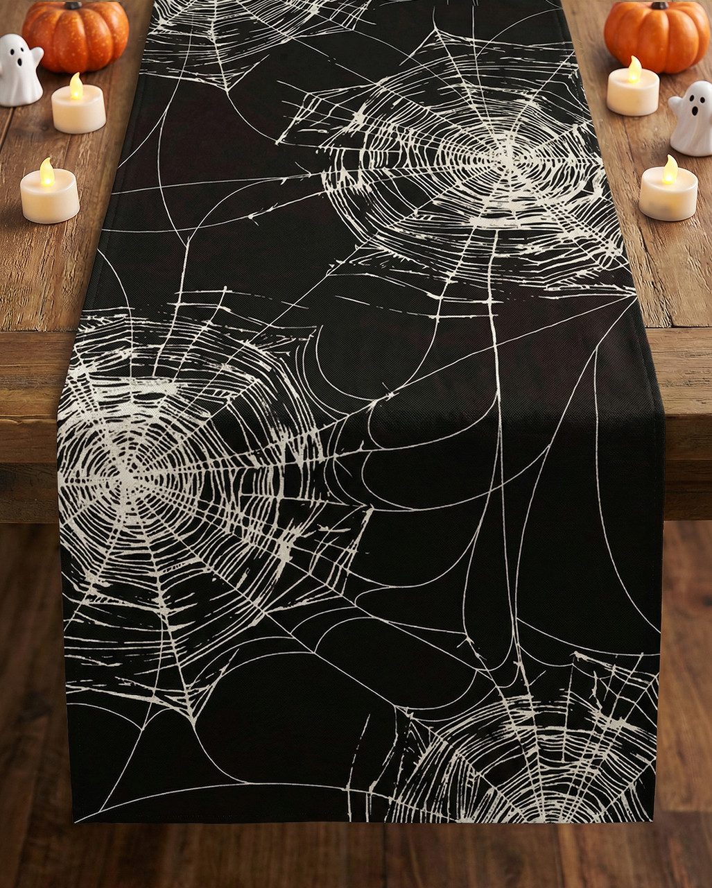 Horror-Shop Dekofigur Midnight Cobweb Garden Tischläufer als Halloween &