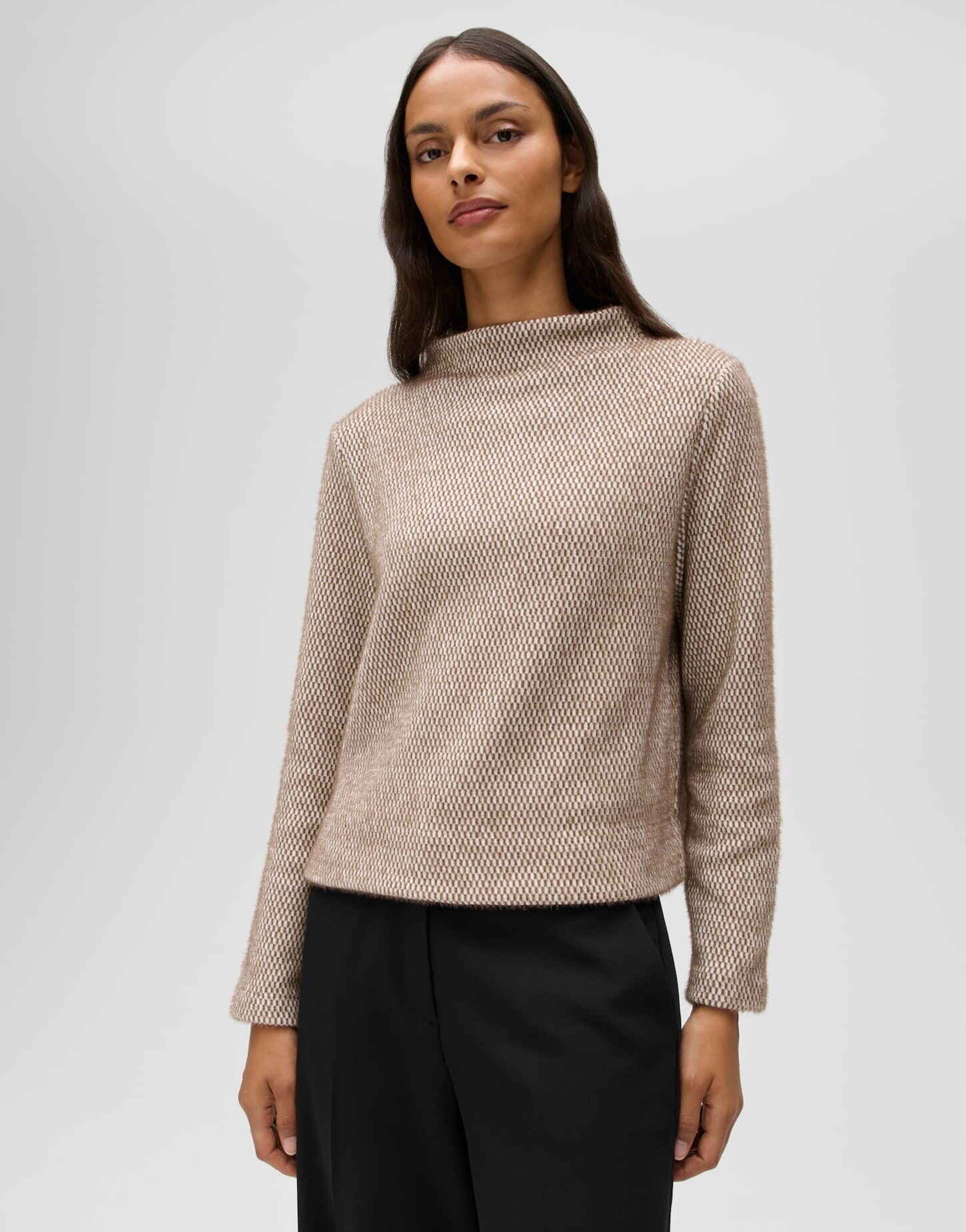 OPUS Sweatshirt Gaki aus Sweatware mit zweifarbiger Struktur Gerader Schnitt mit überschnittener Schulter und zweifarbiger Optik