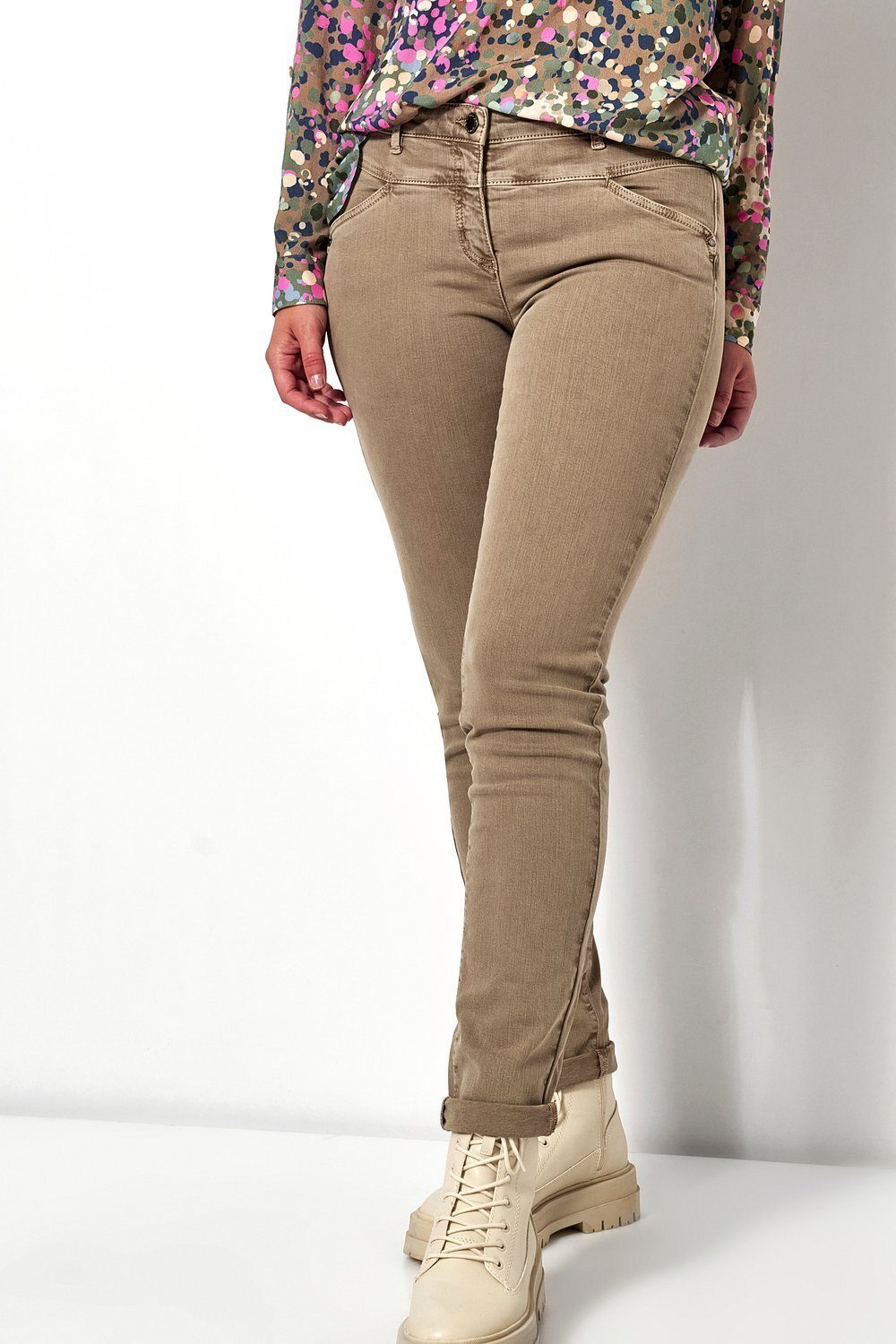 Hüftsattel TONI Slim-fit-Jeans mit Perfect vorne taupe 723 Shape -