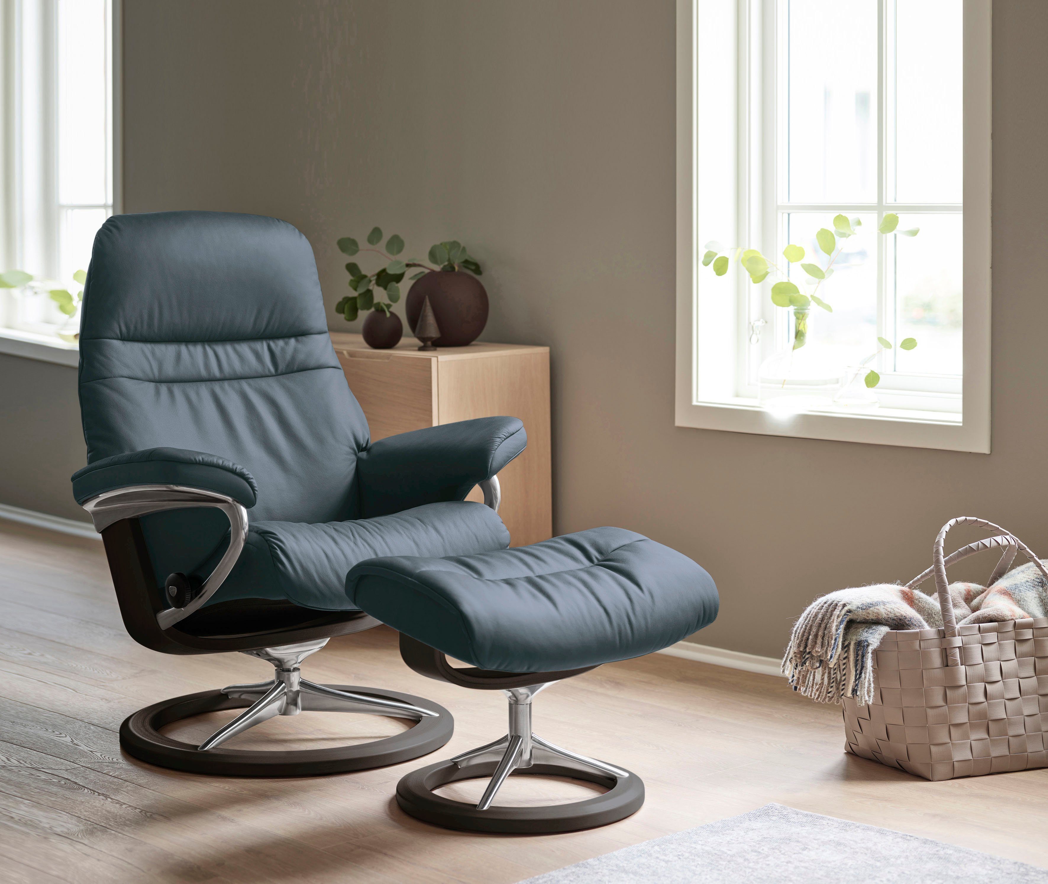 Stressless® Relaxsessel mit Base, M, Signature Wenge Gestell Größe Sunrise