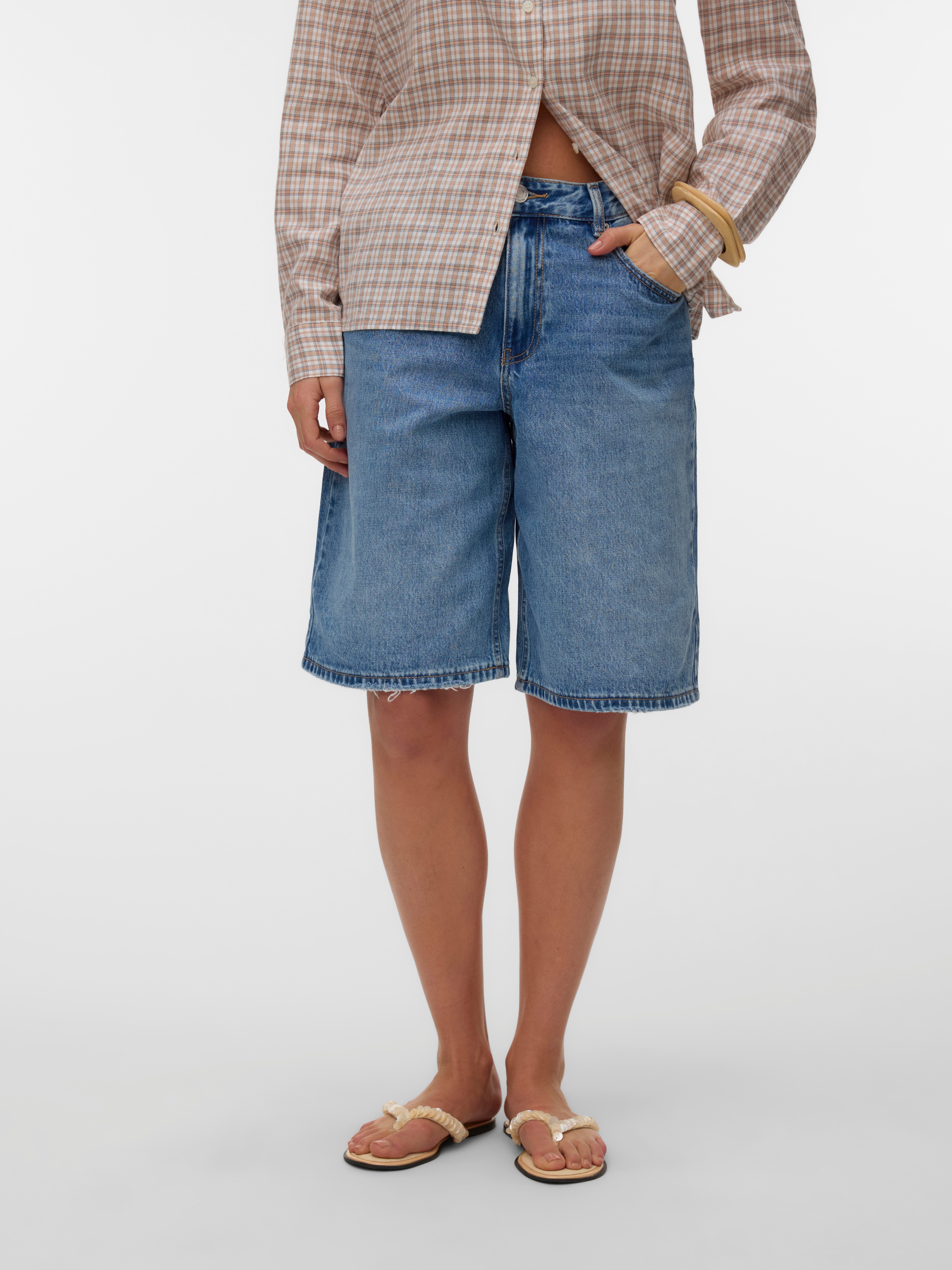 Jeansshorts VMRAILA MR DENIM JORTS NOOS